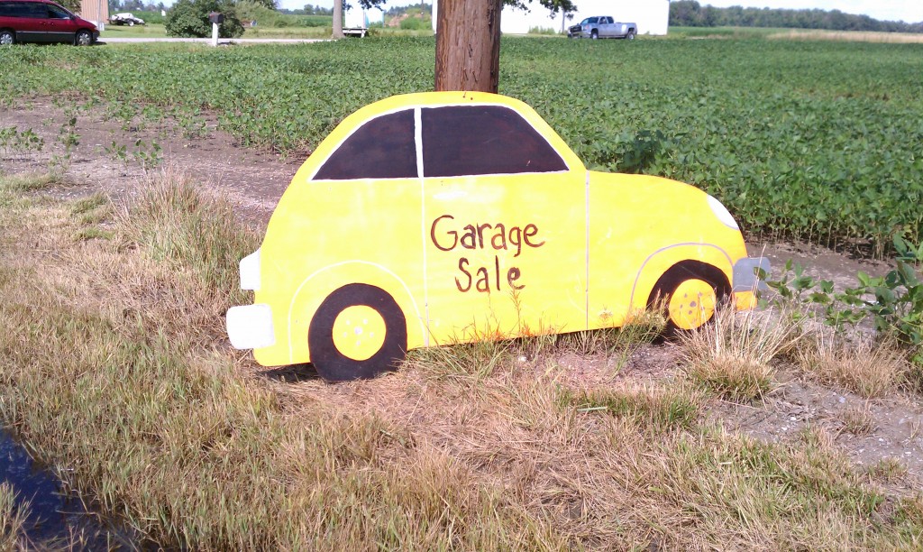 garage sale sign