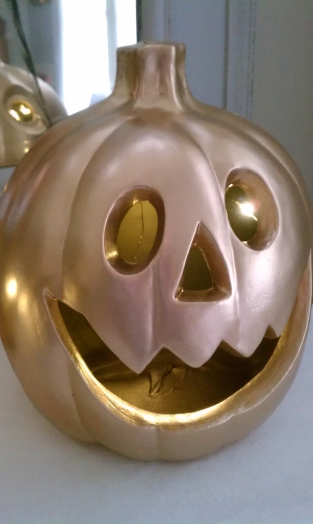 gold jack-o-lantern