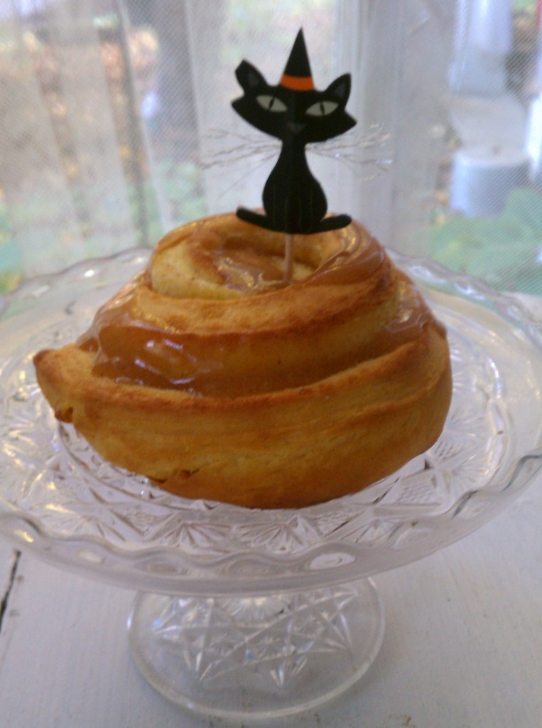 pumpkin cinnamon roll