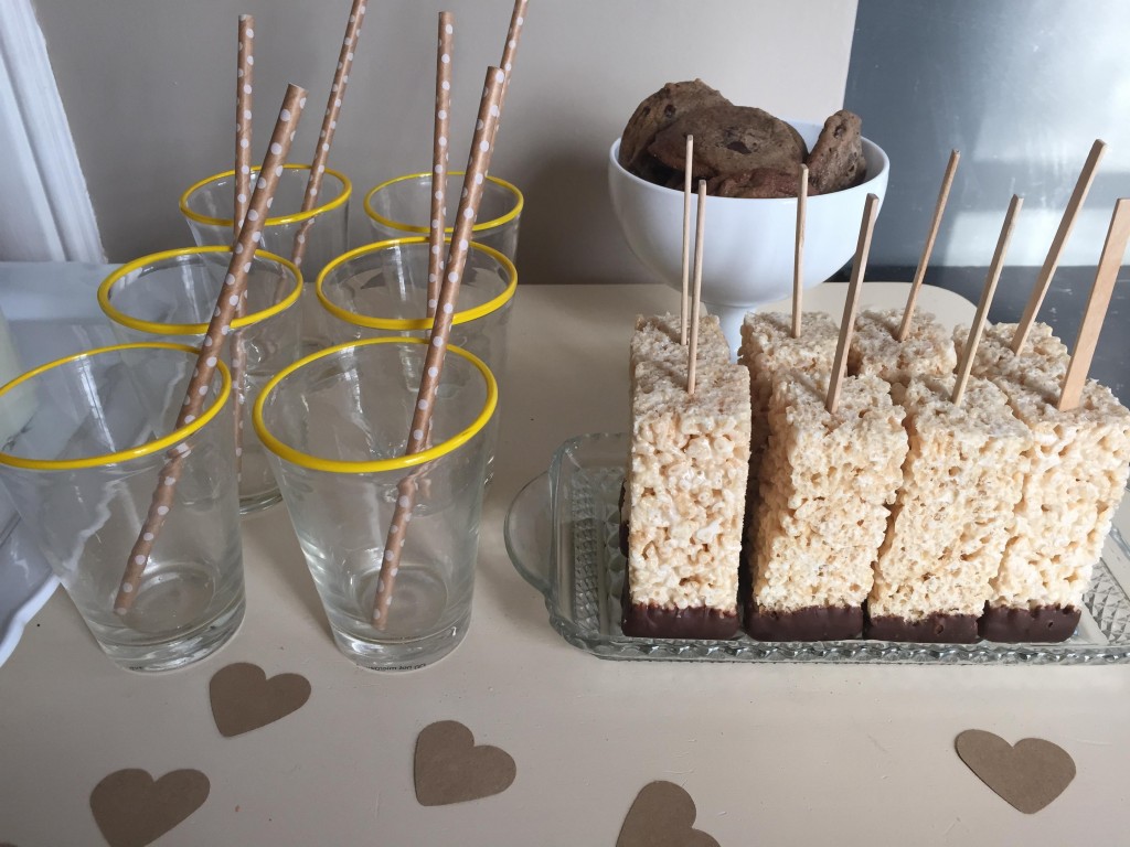 cookies & milk glasses