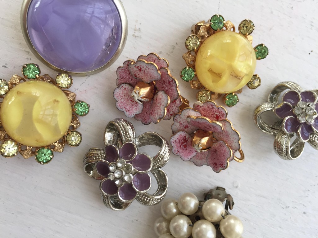 vintage jewelry