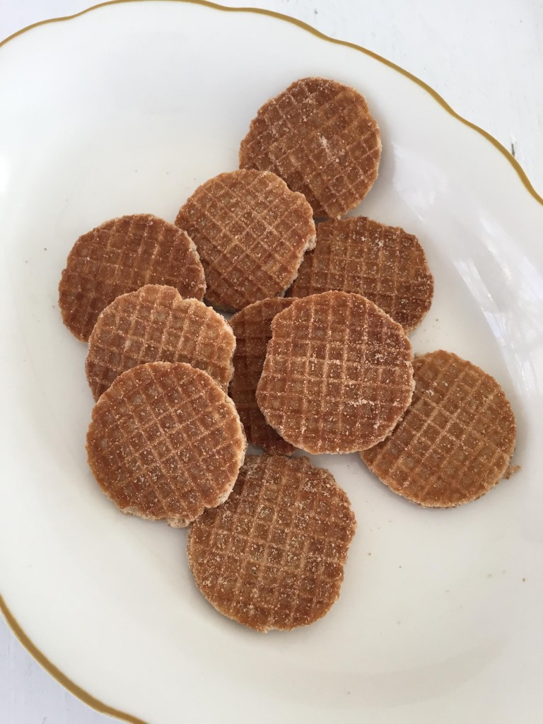 cinnamon waffle cookies