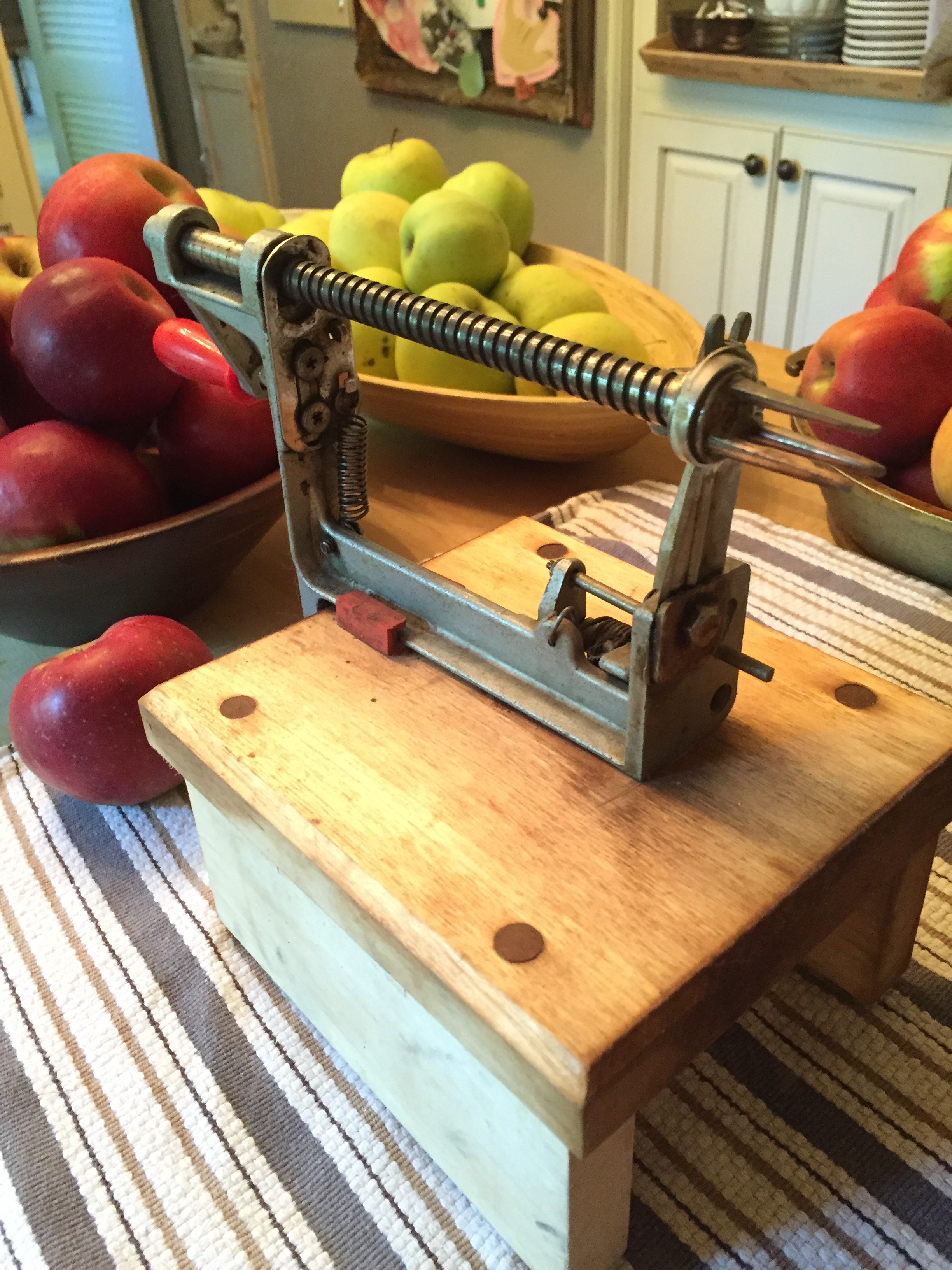 apple peeler