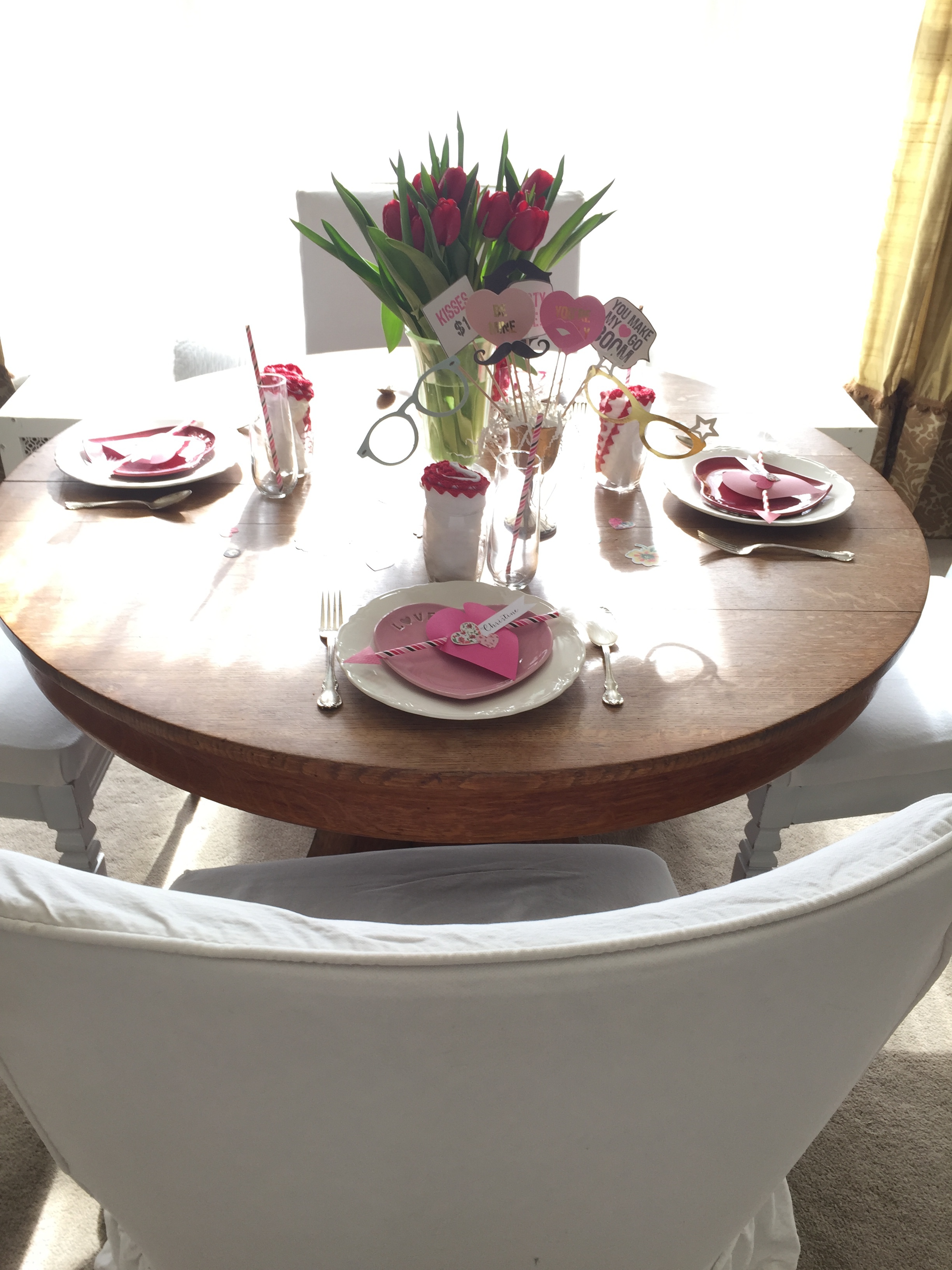 Valentine table