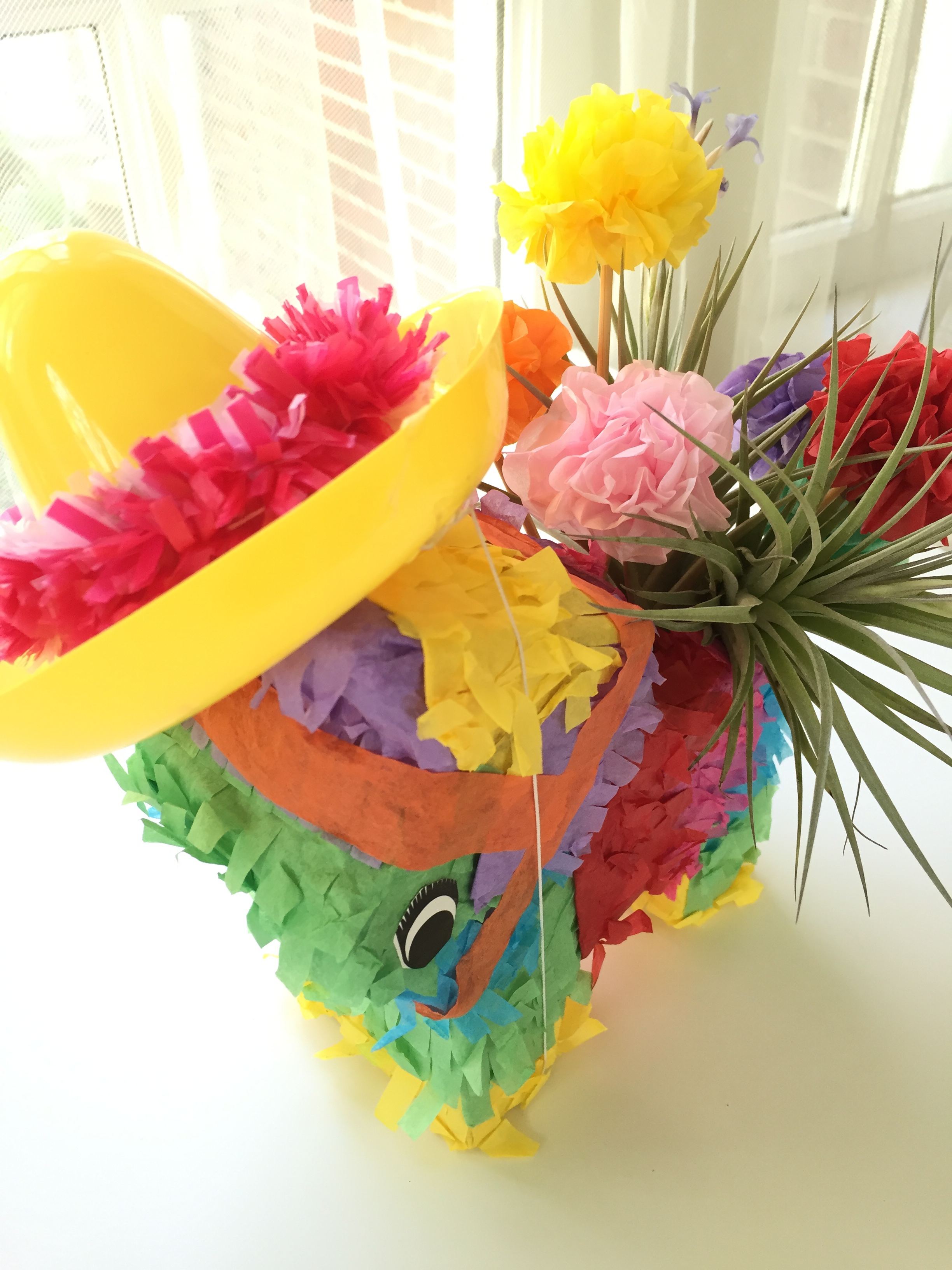 pinata centerpiece