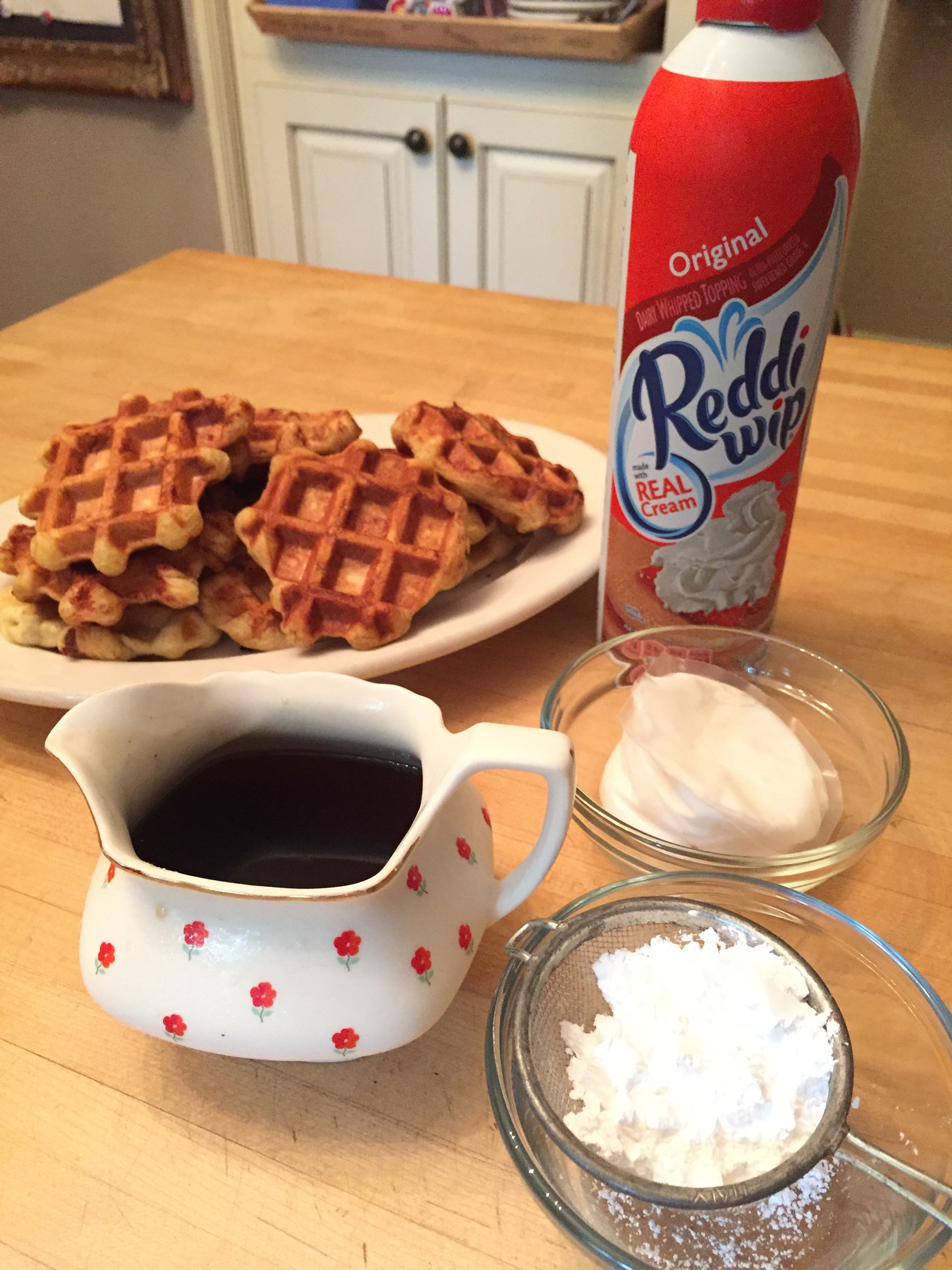 cinnamon roll waffles