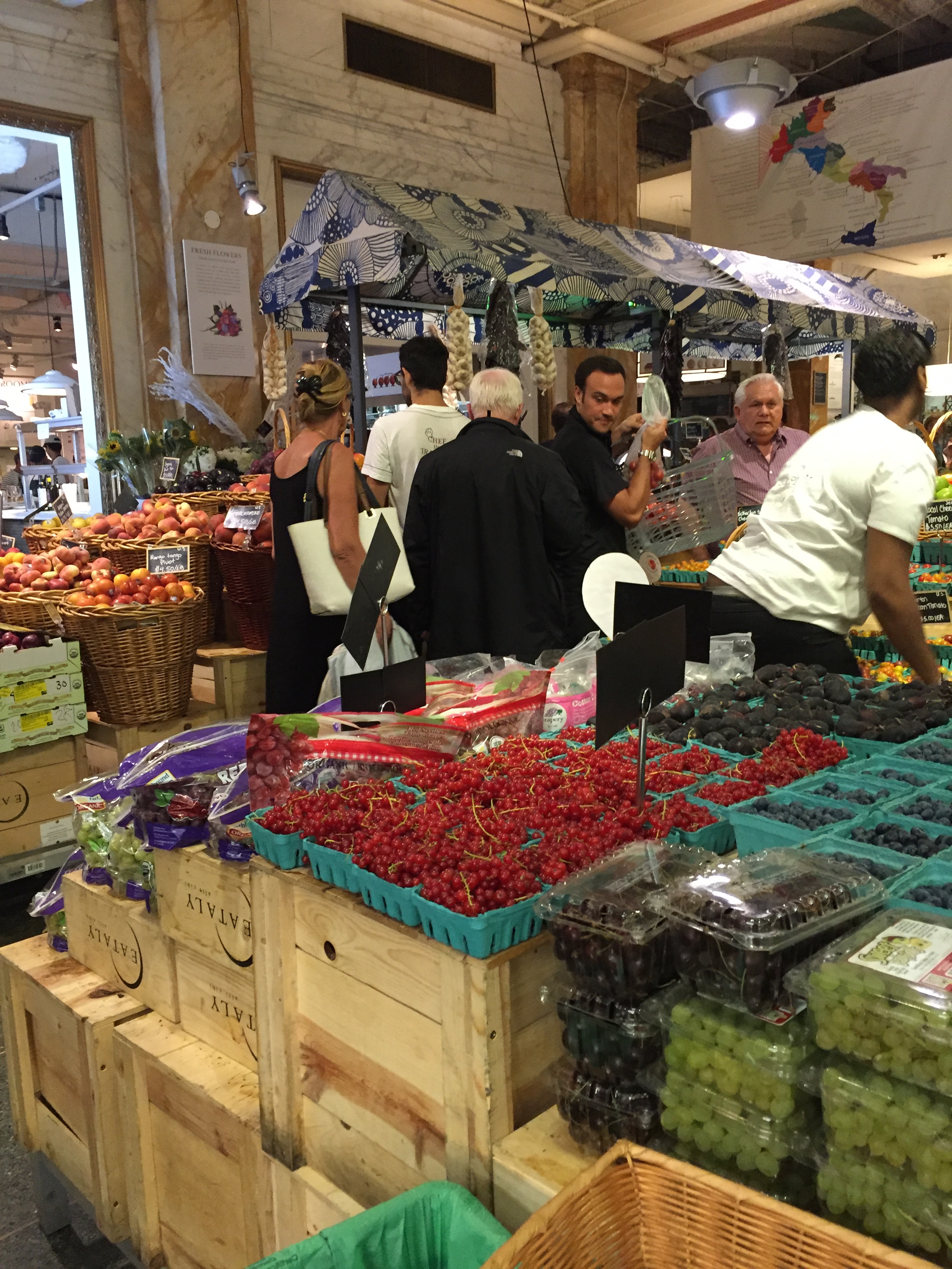 Eataly market