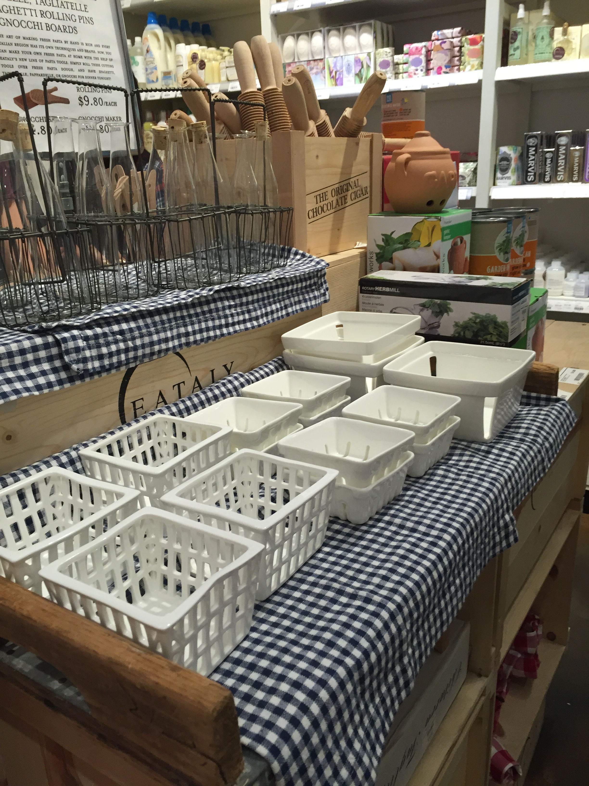 porcelain berry baskets