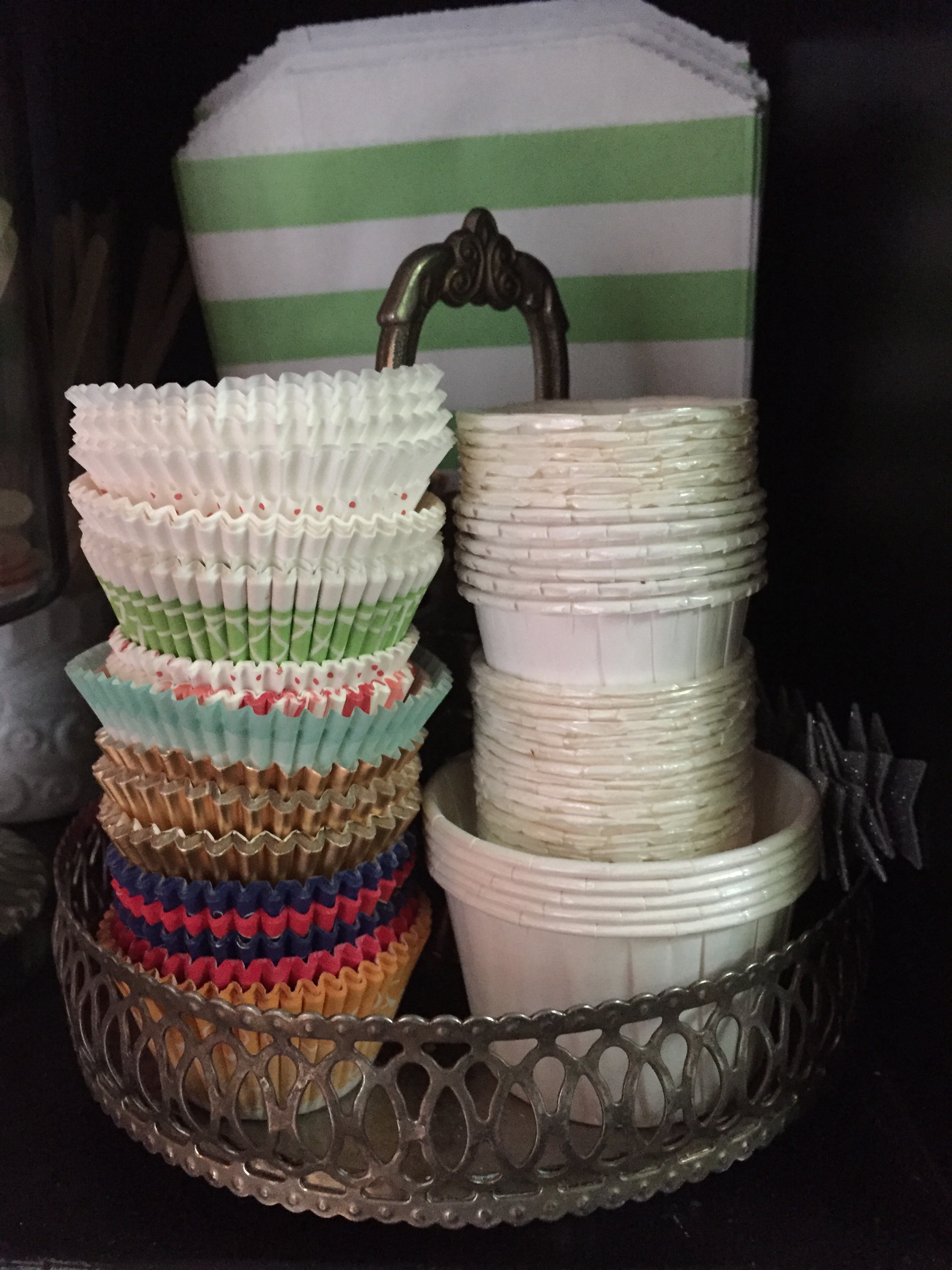 baking cup storage