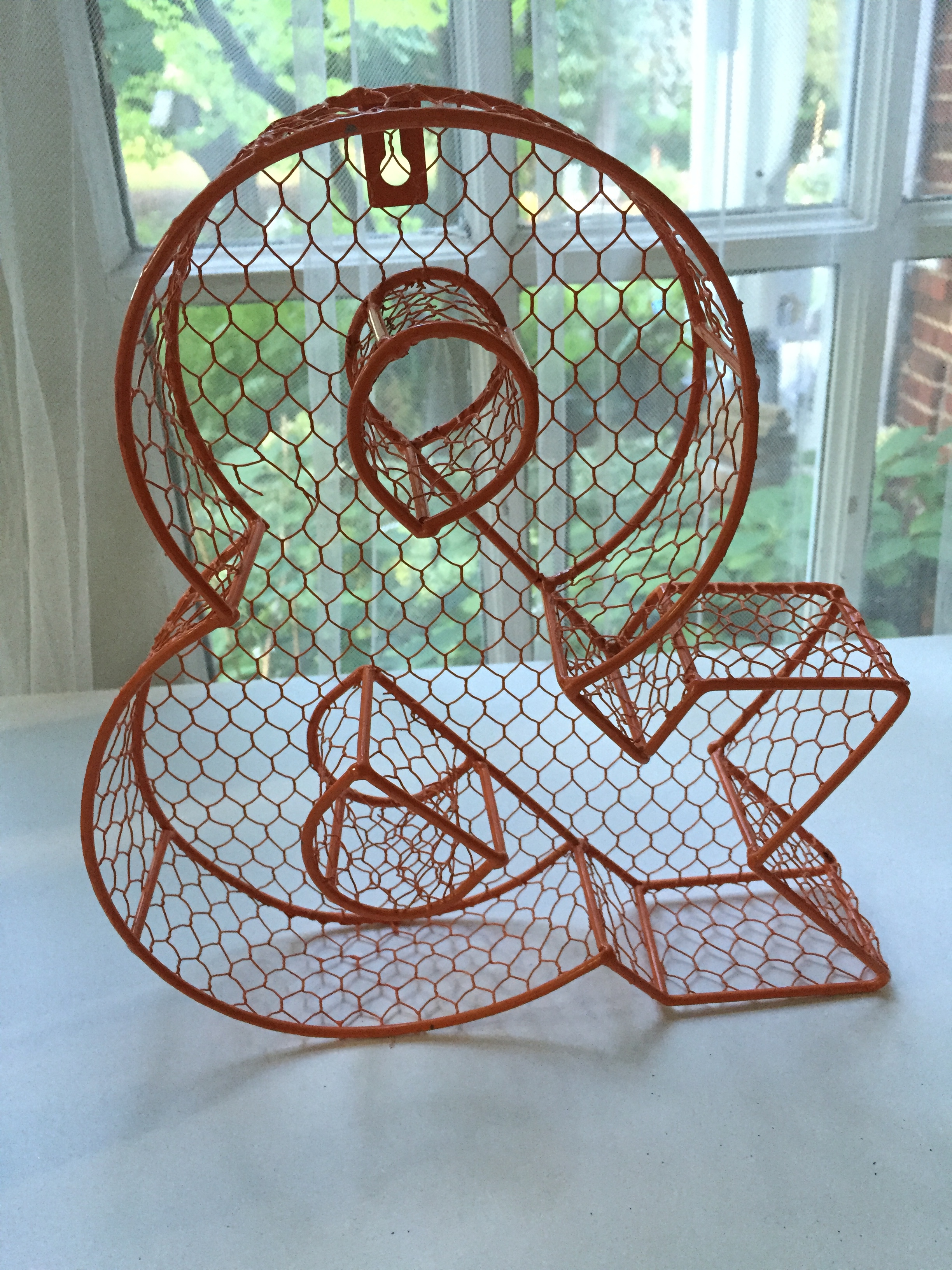 wire ampersand