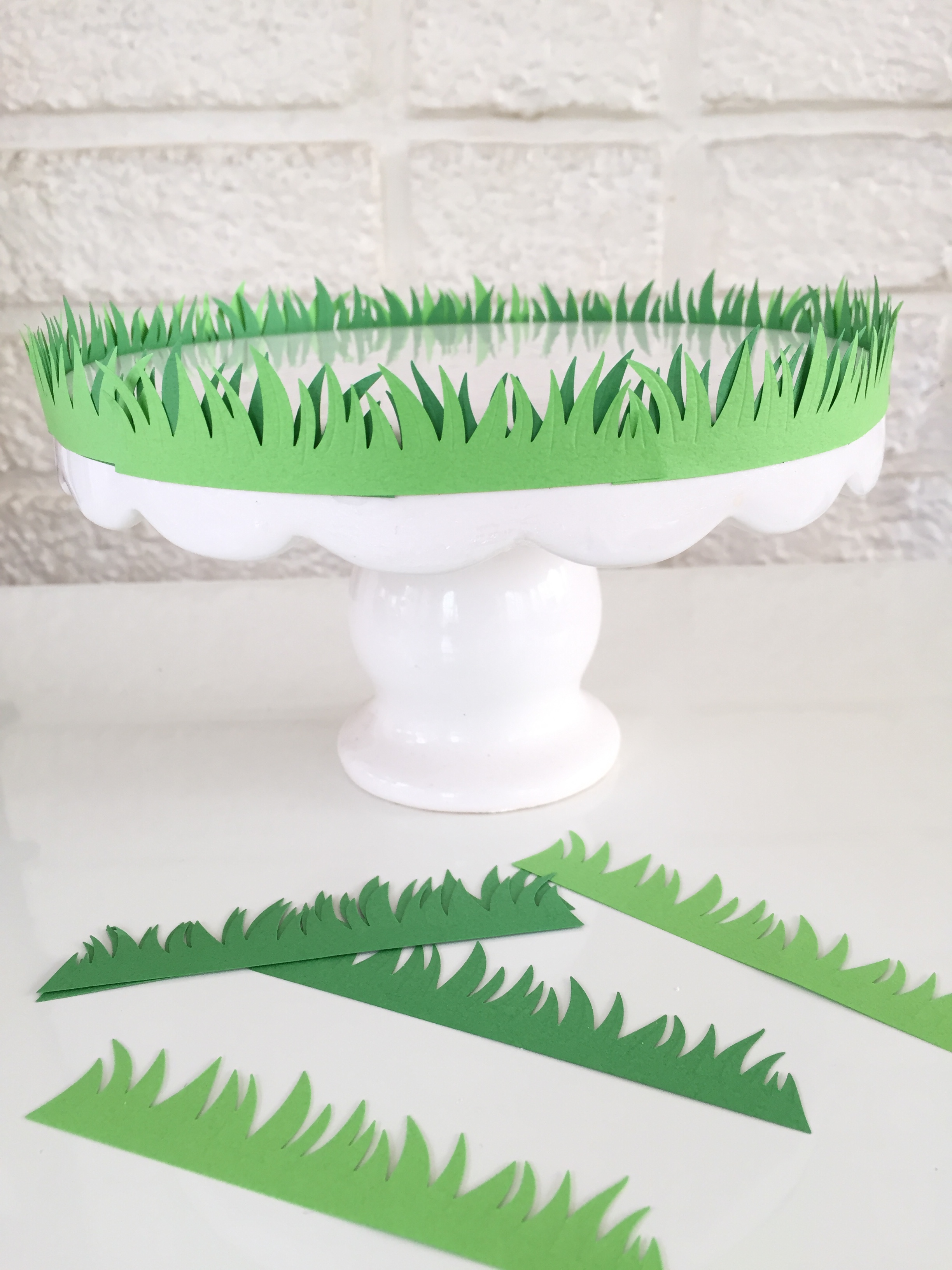 DIY cake stand decor