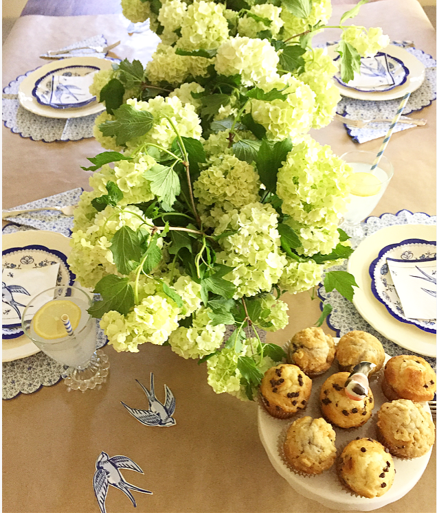 Mother's Day table