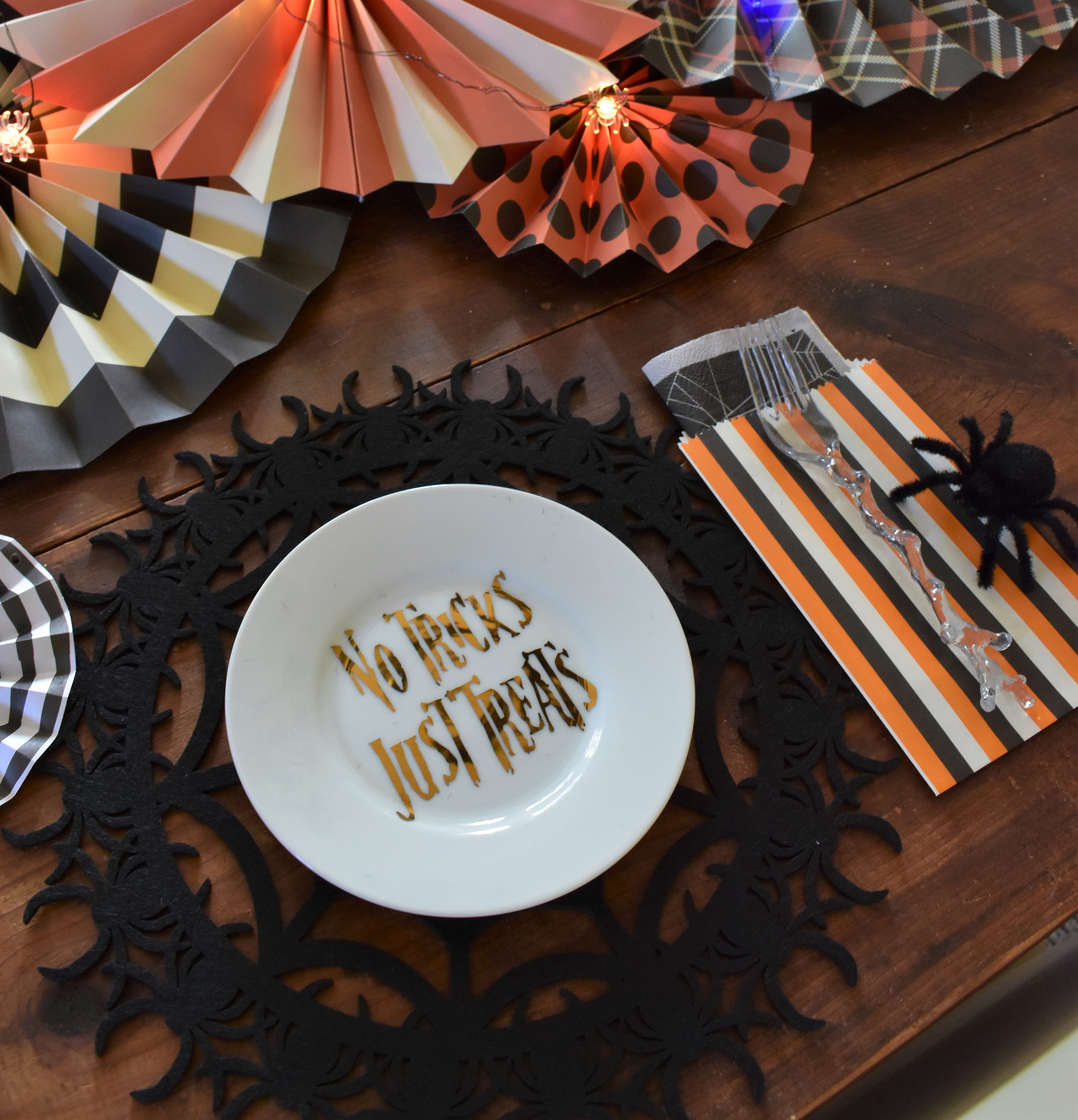 Halloween place mat