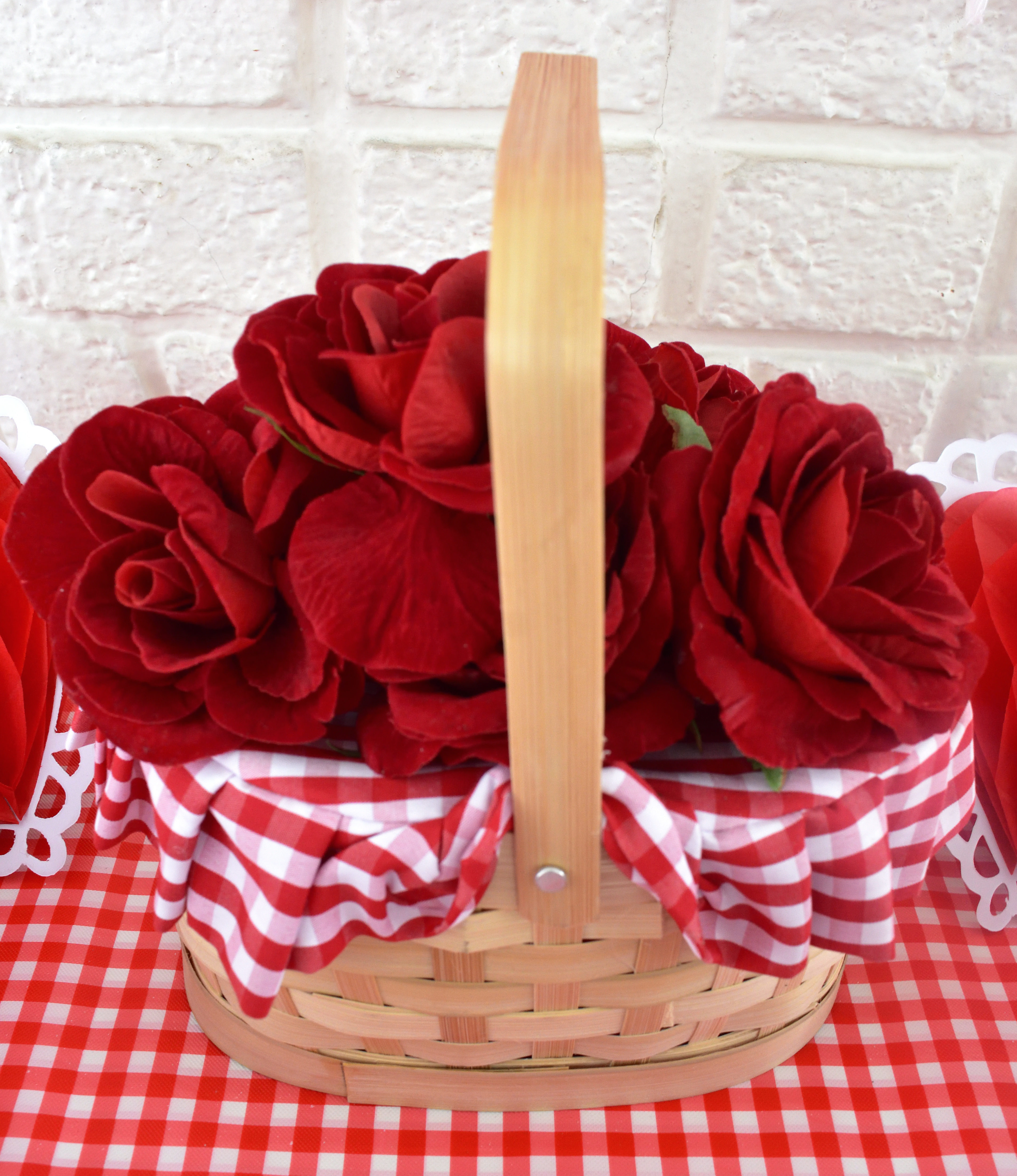 valentine picnic centerpiece