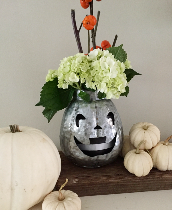 Halloween Decor that is fun, simple and so easy! Decorate your spaces!