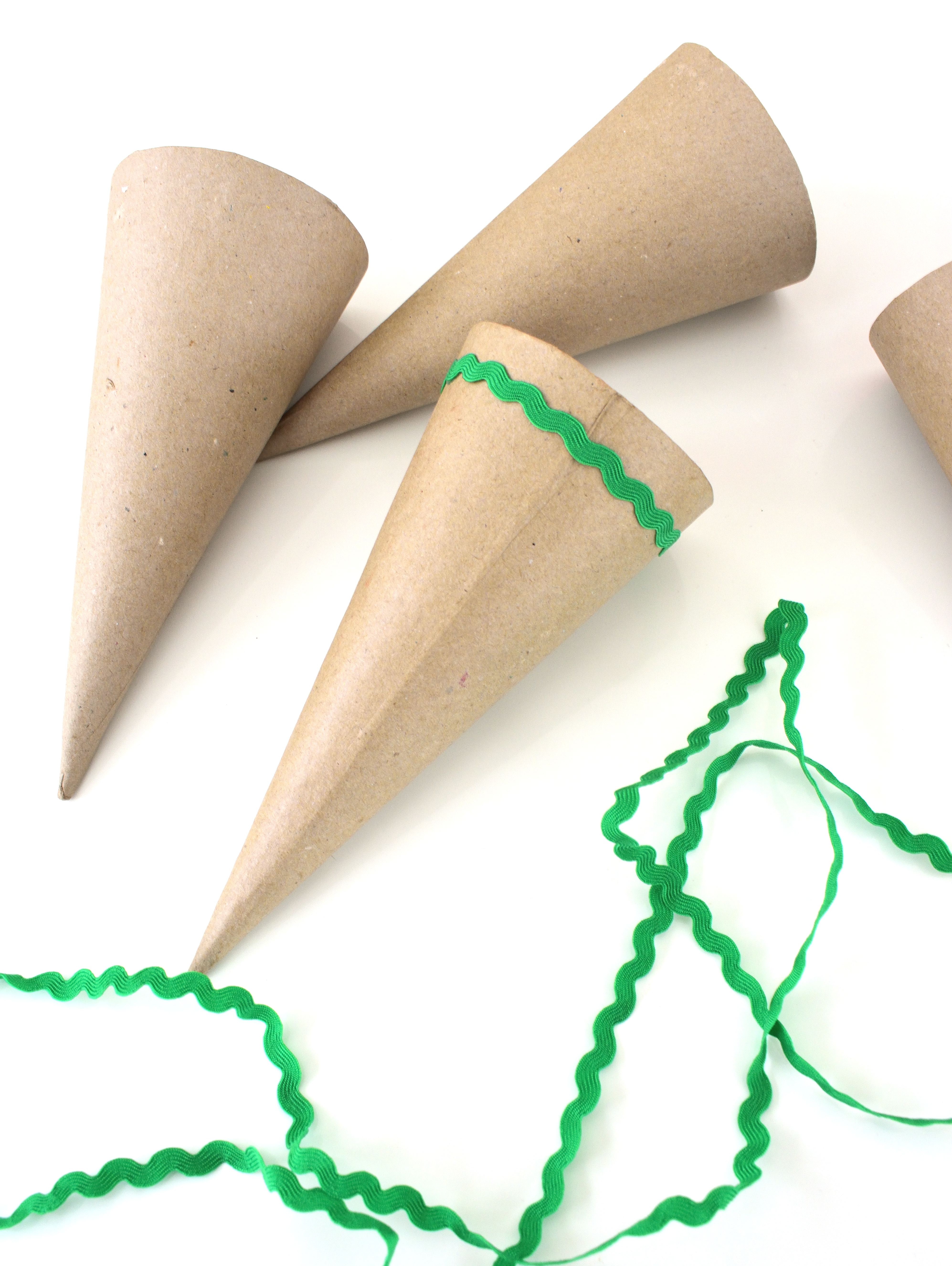 St. Patrick's Day DIY snack cones
