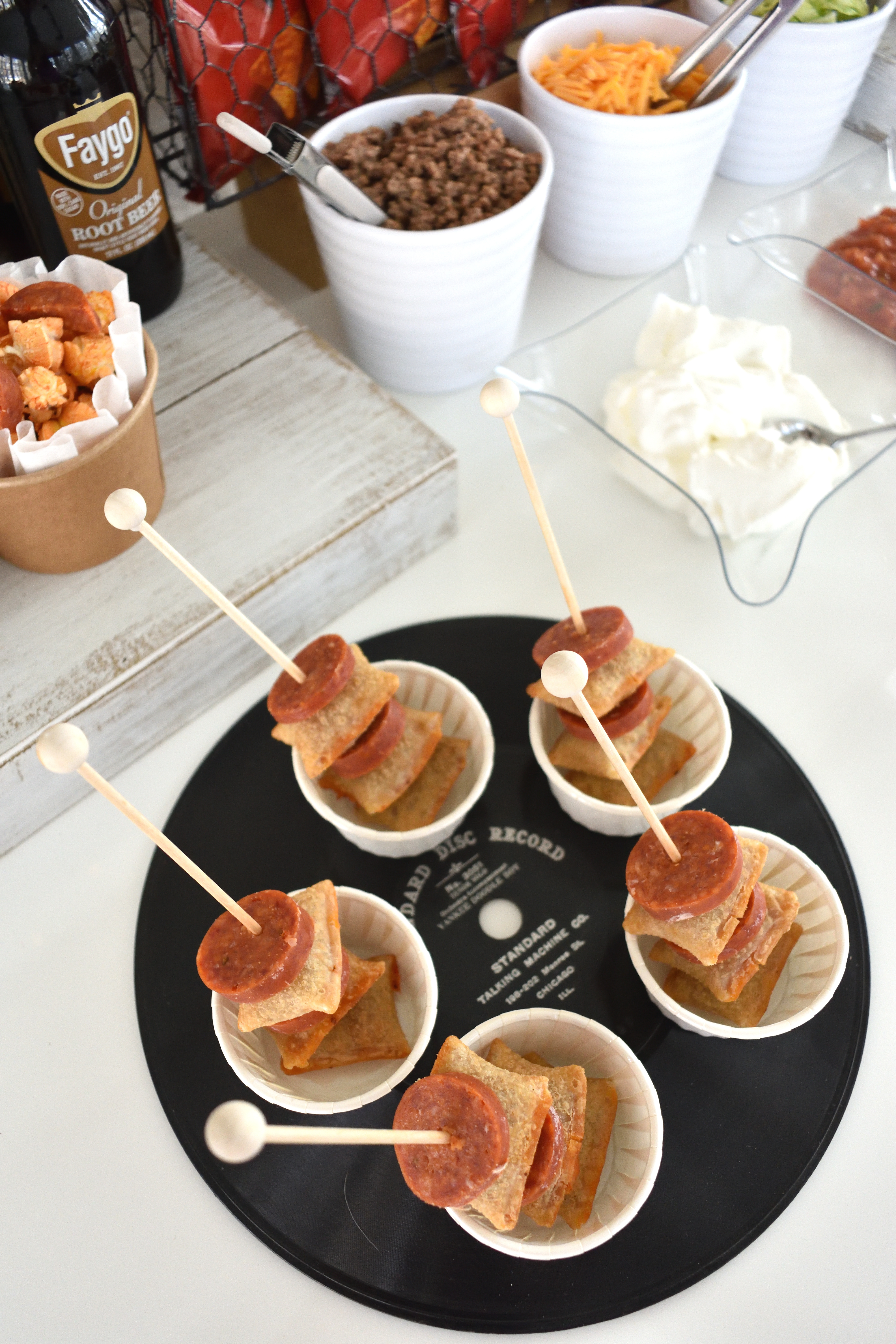 walking taco bar ideas/pizza skewers