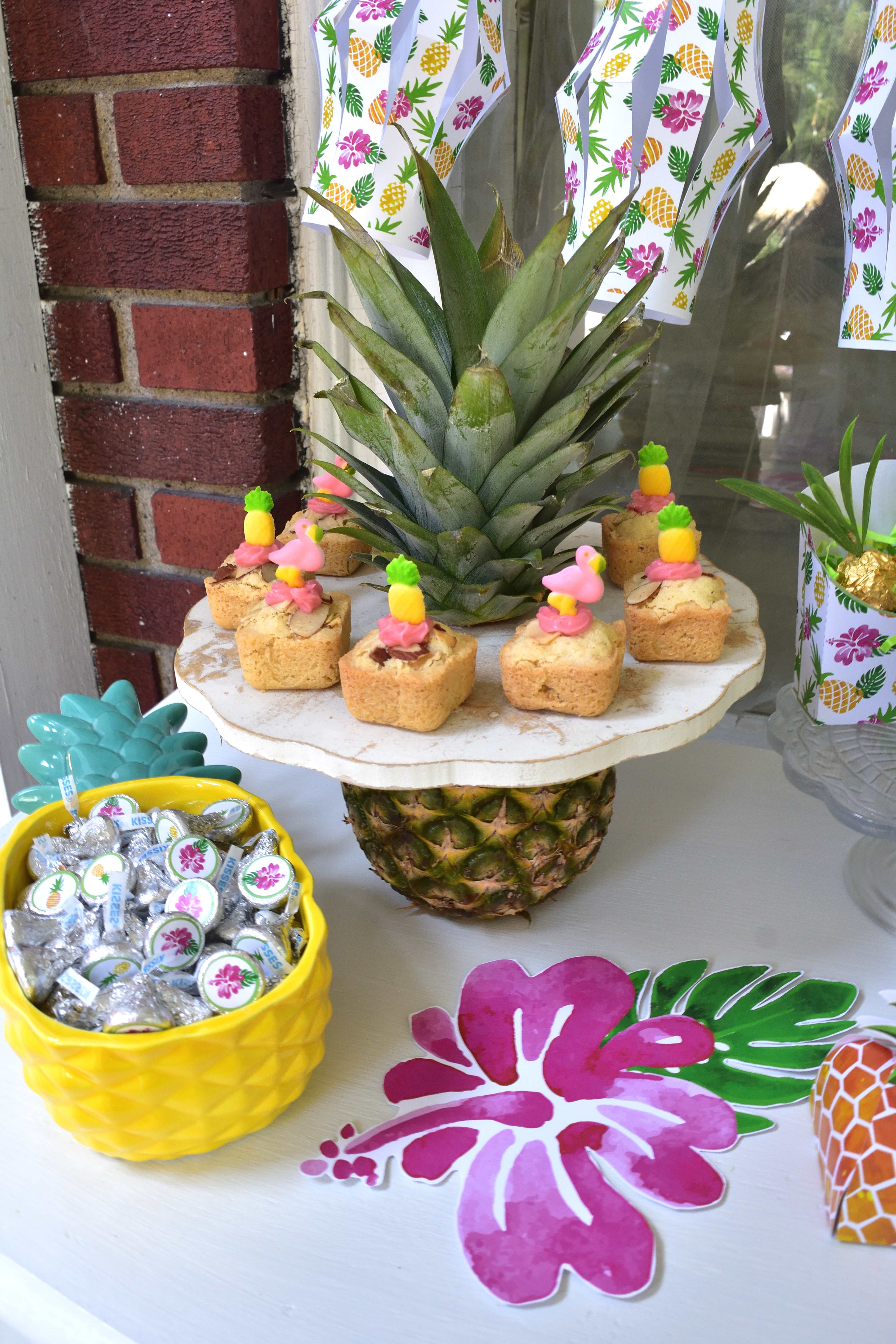 pineapple party favors and treats