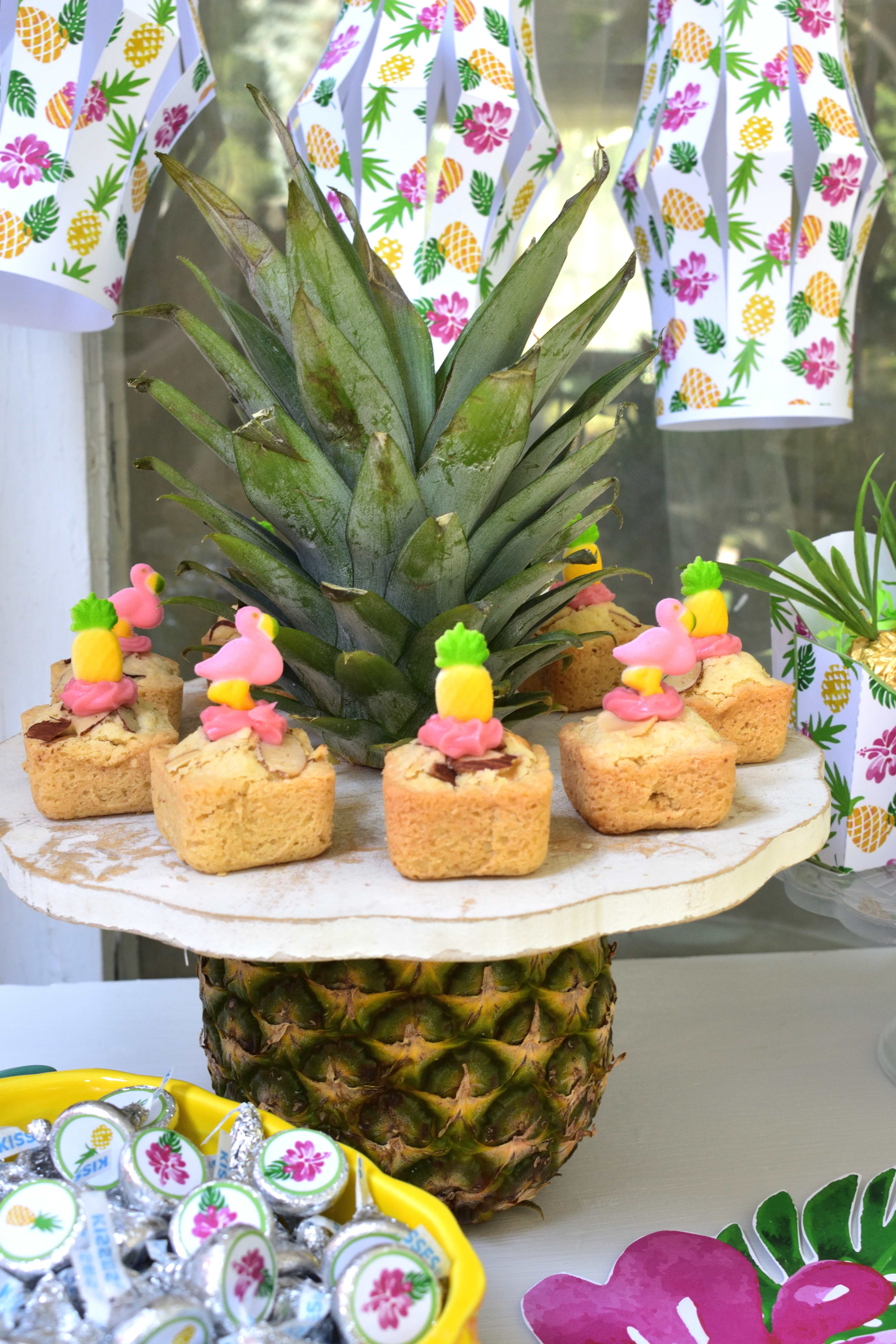 pineapple party favors and treats