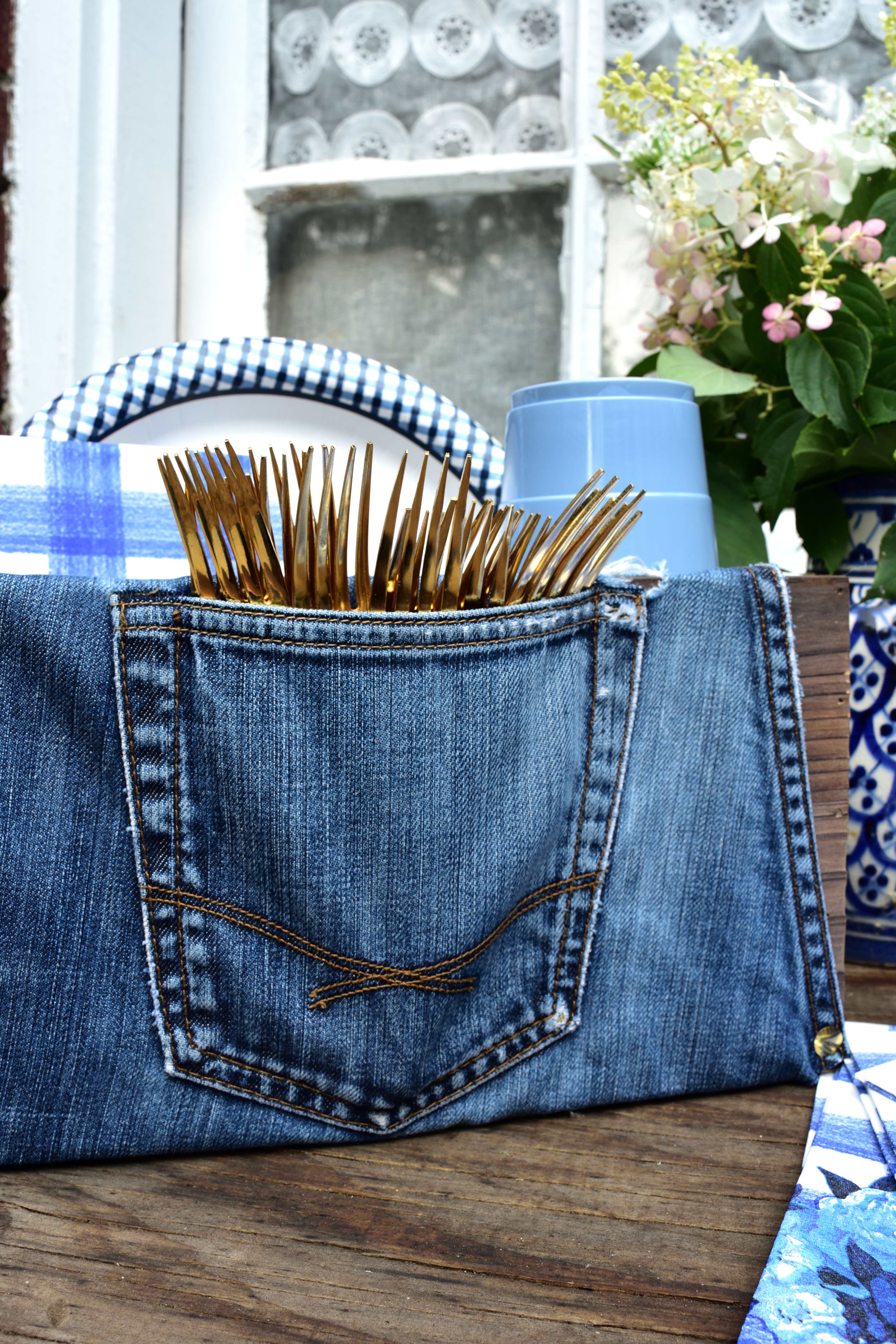 DIY denim utensil box