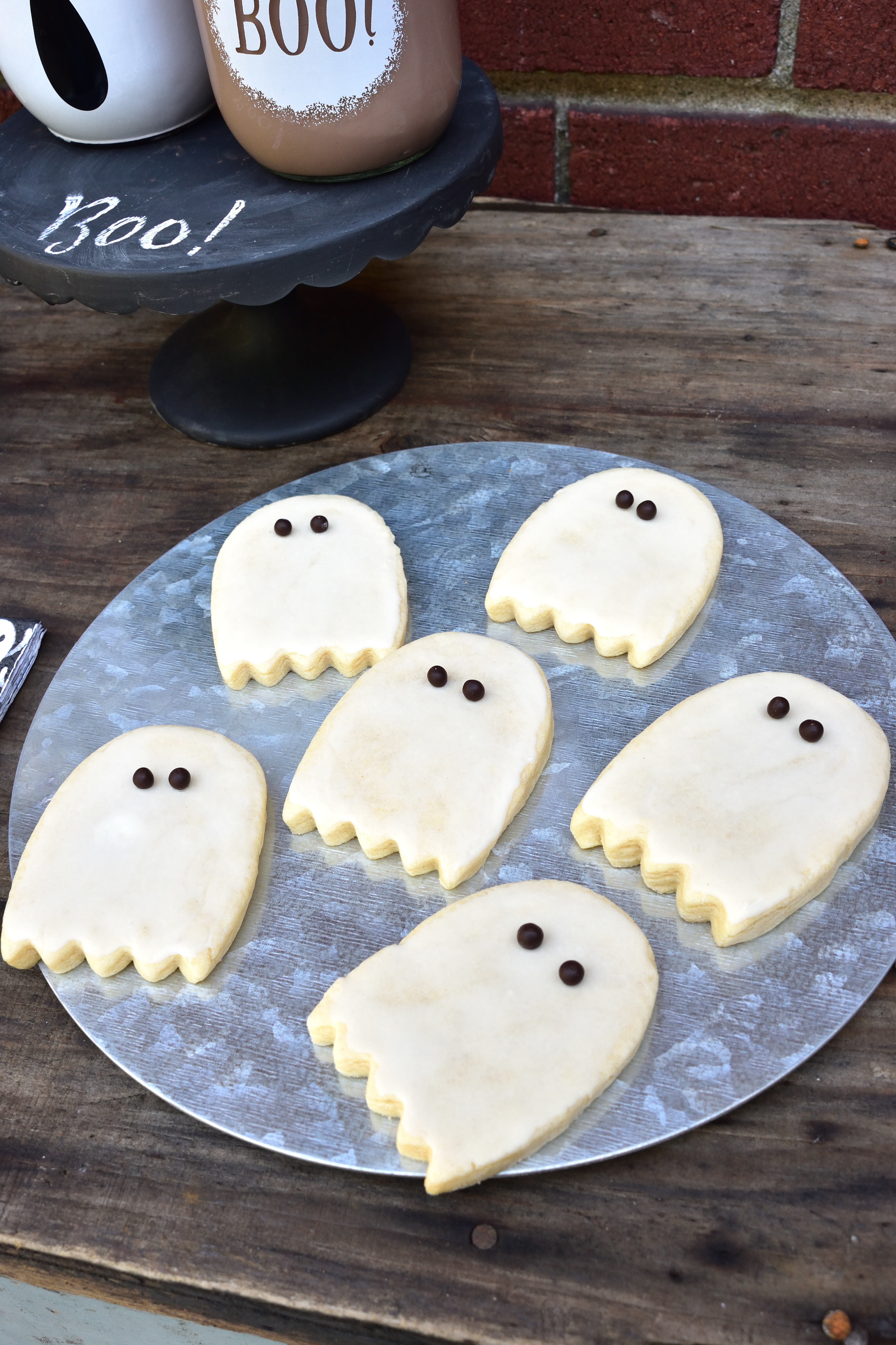 Halloween treat table