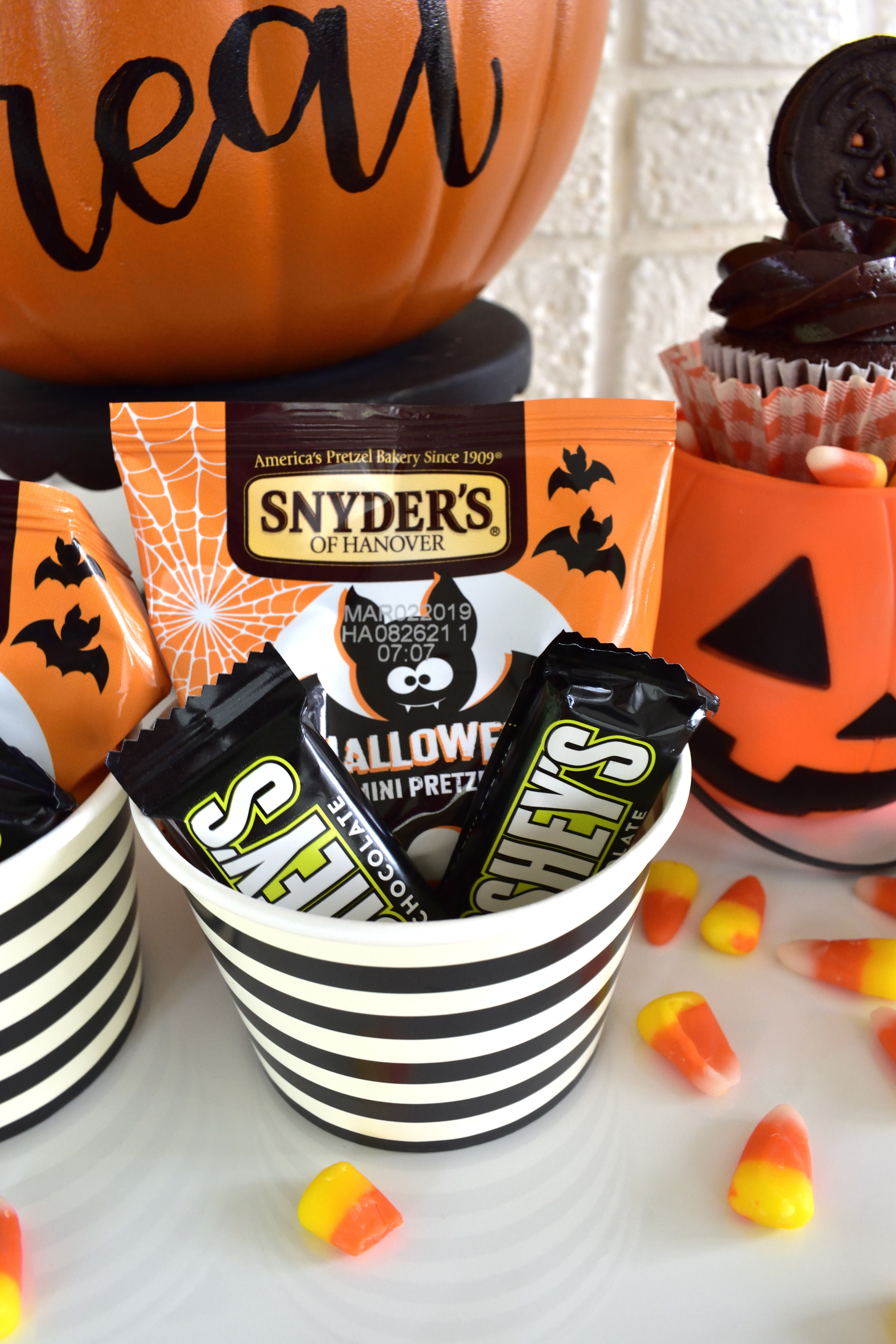 halloween treat table