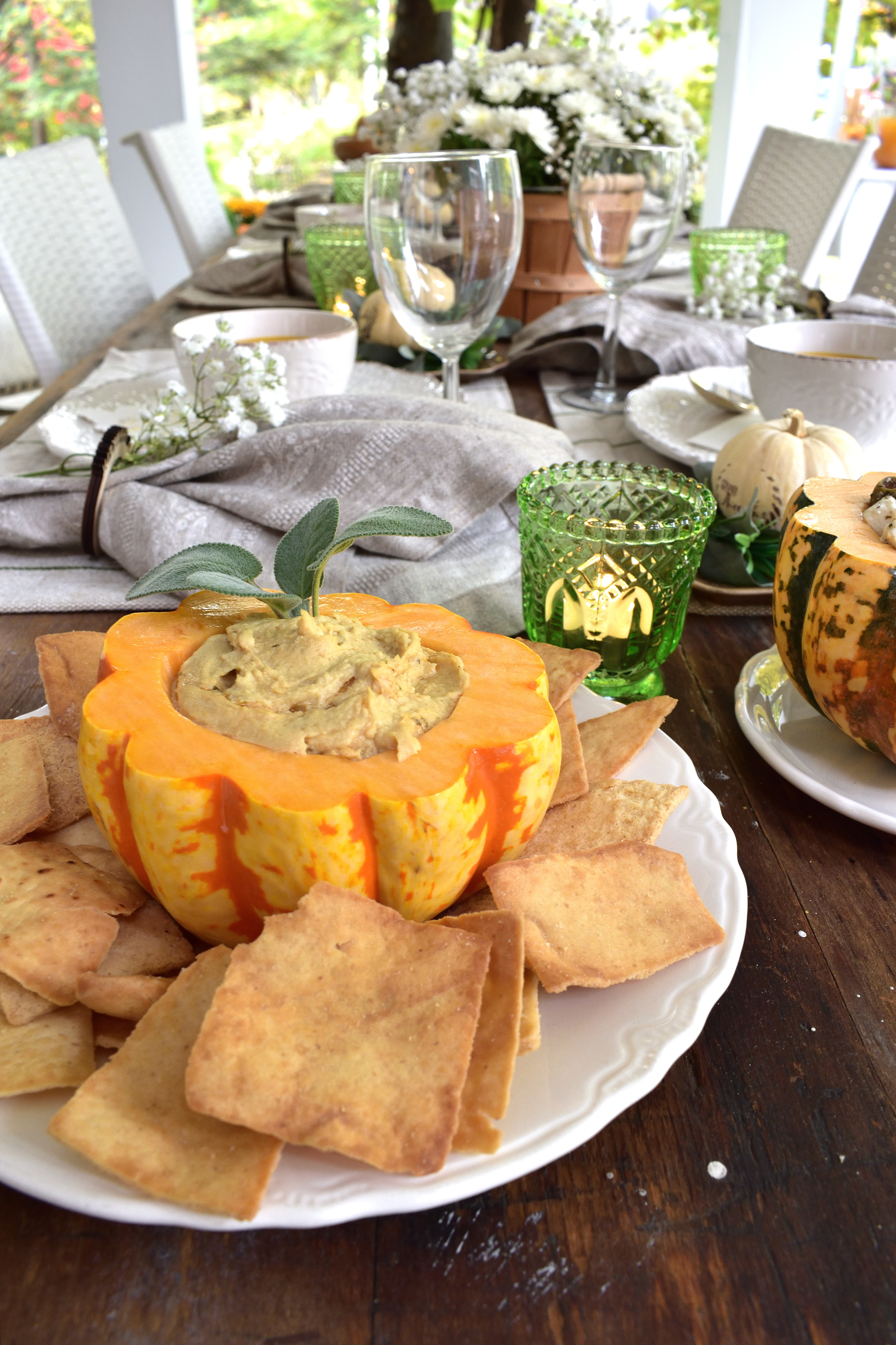 rustic Thanksgiving table