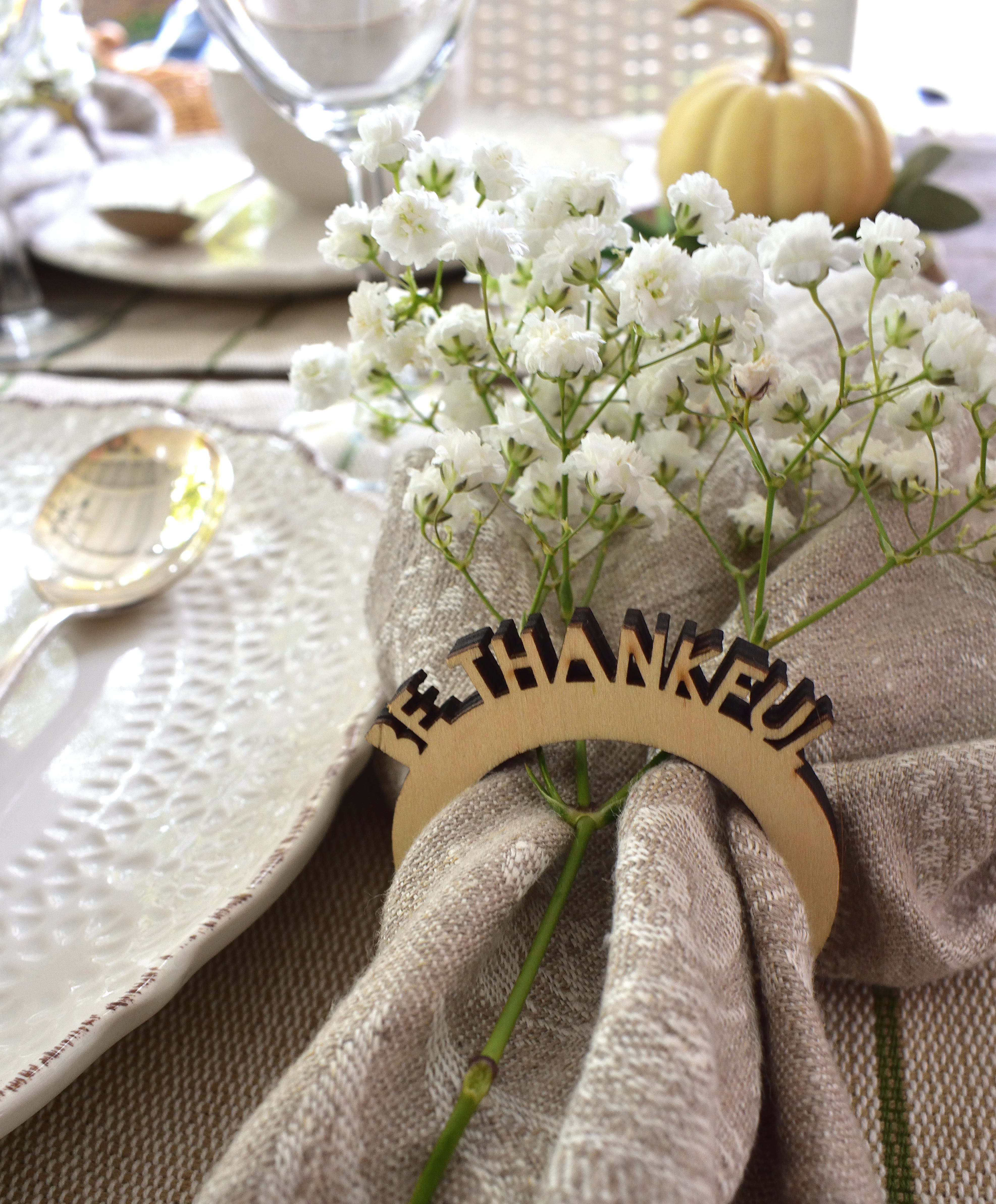 rustic Thanksgiving table