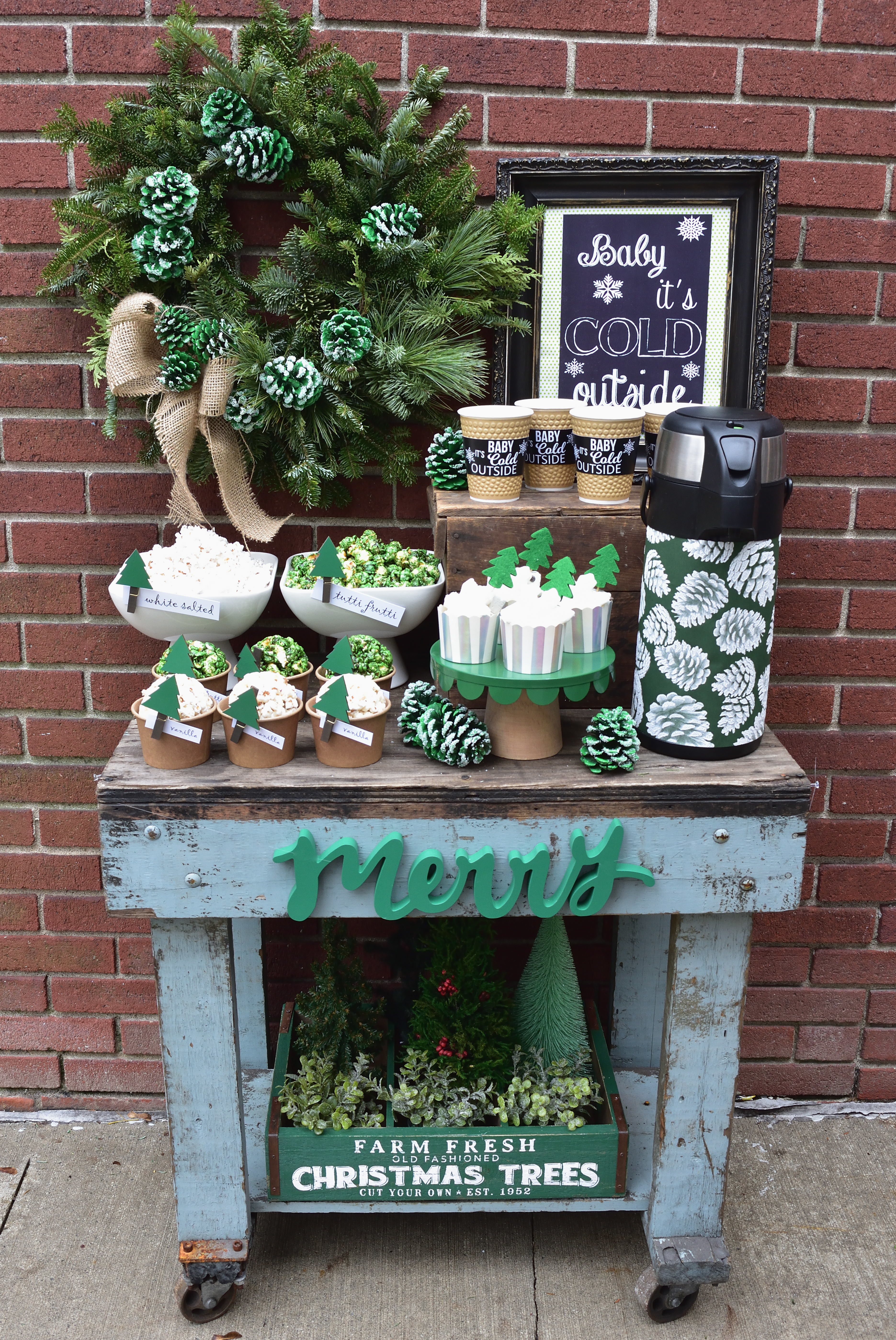 Style a hot cocoa stand for your festive holiday celebrations!