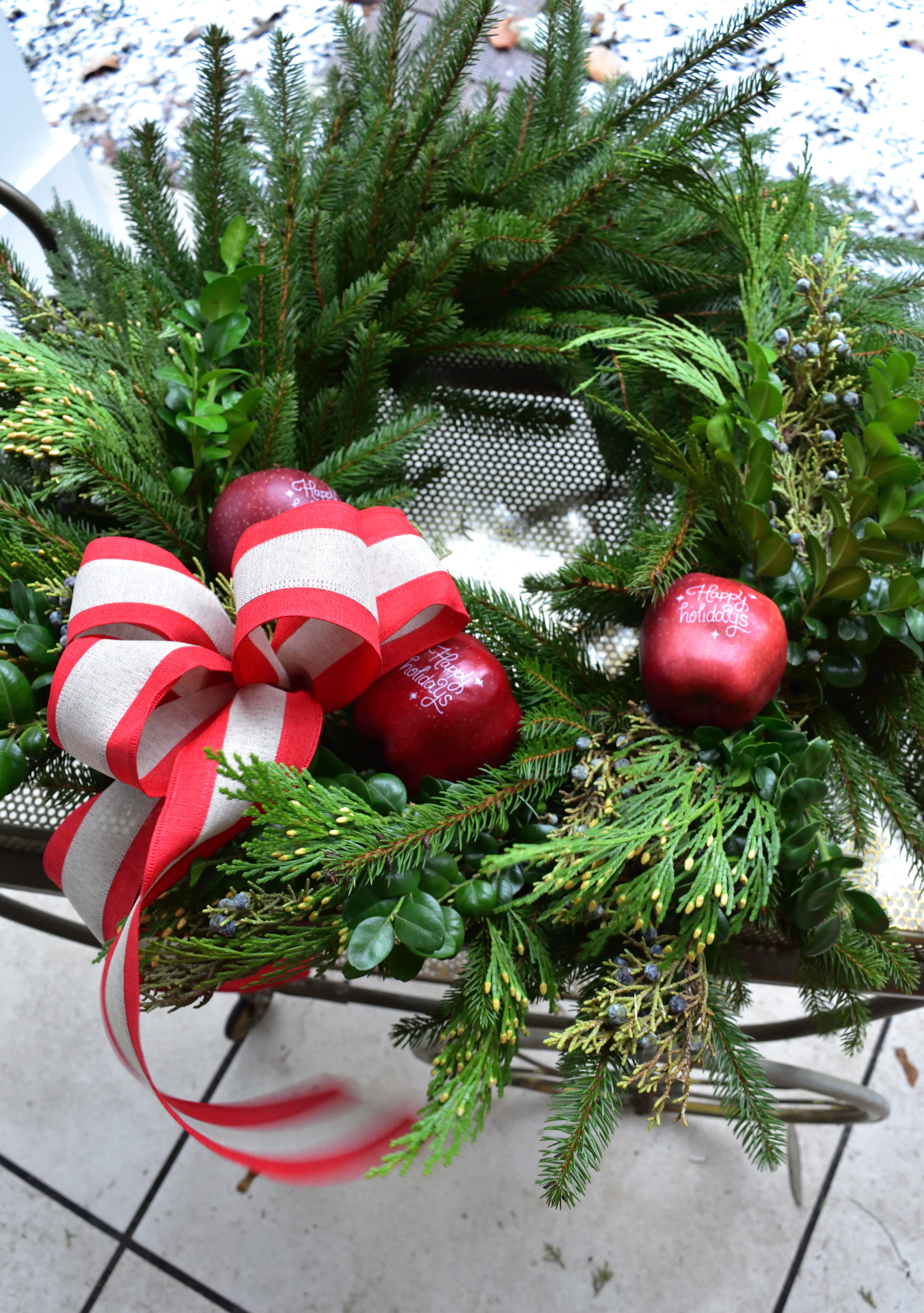 holiday wreath DIY