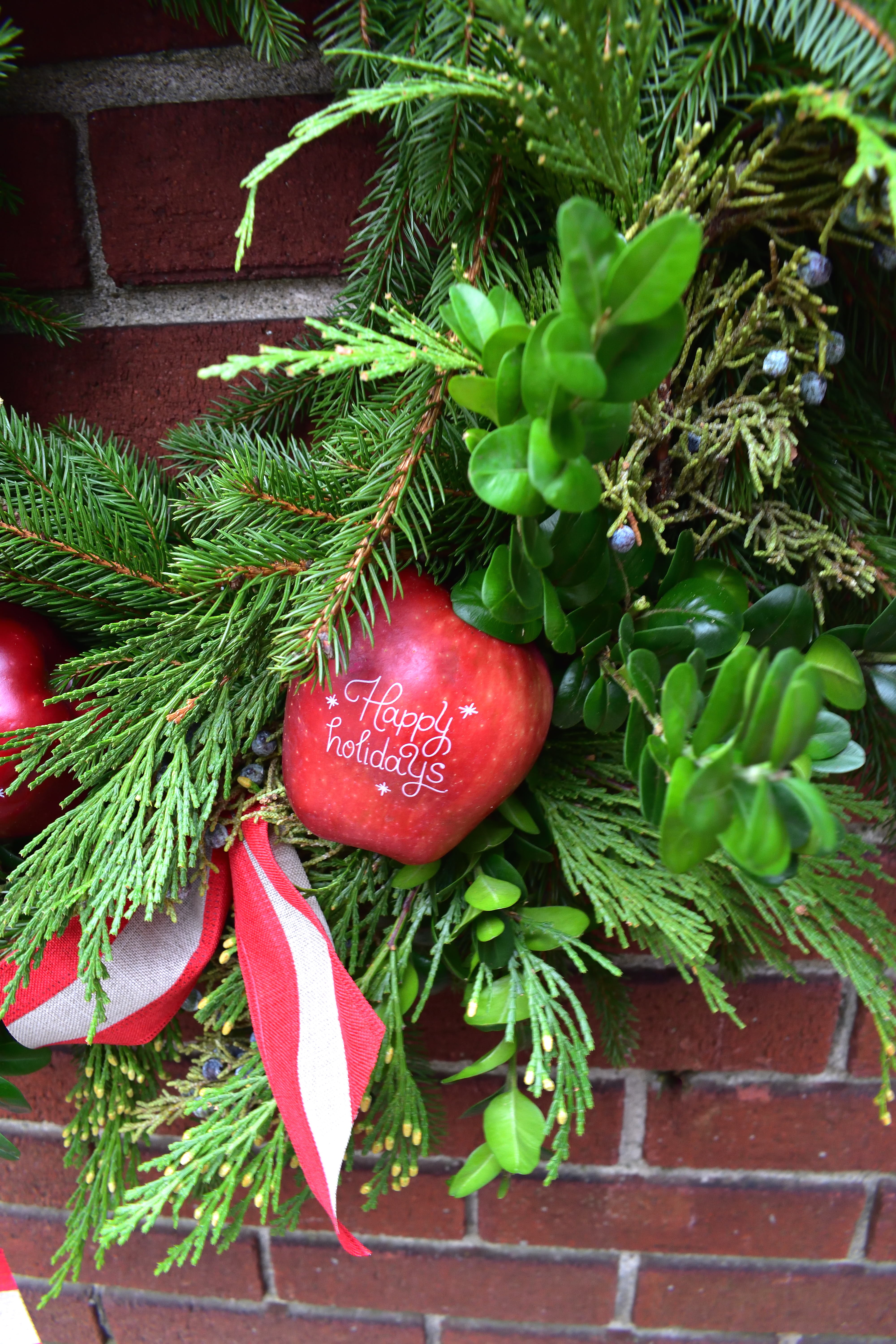 holiday wreath DIY