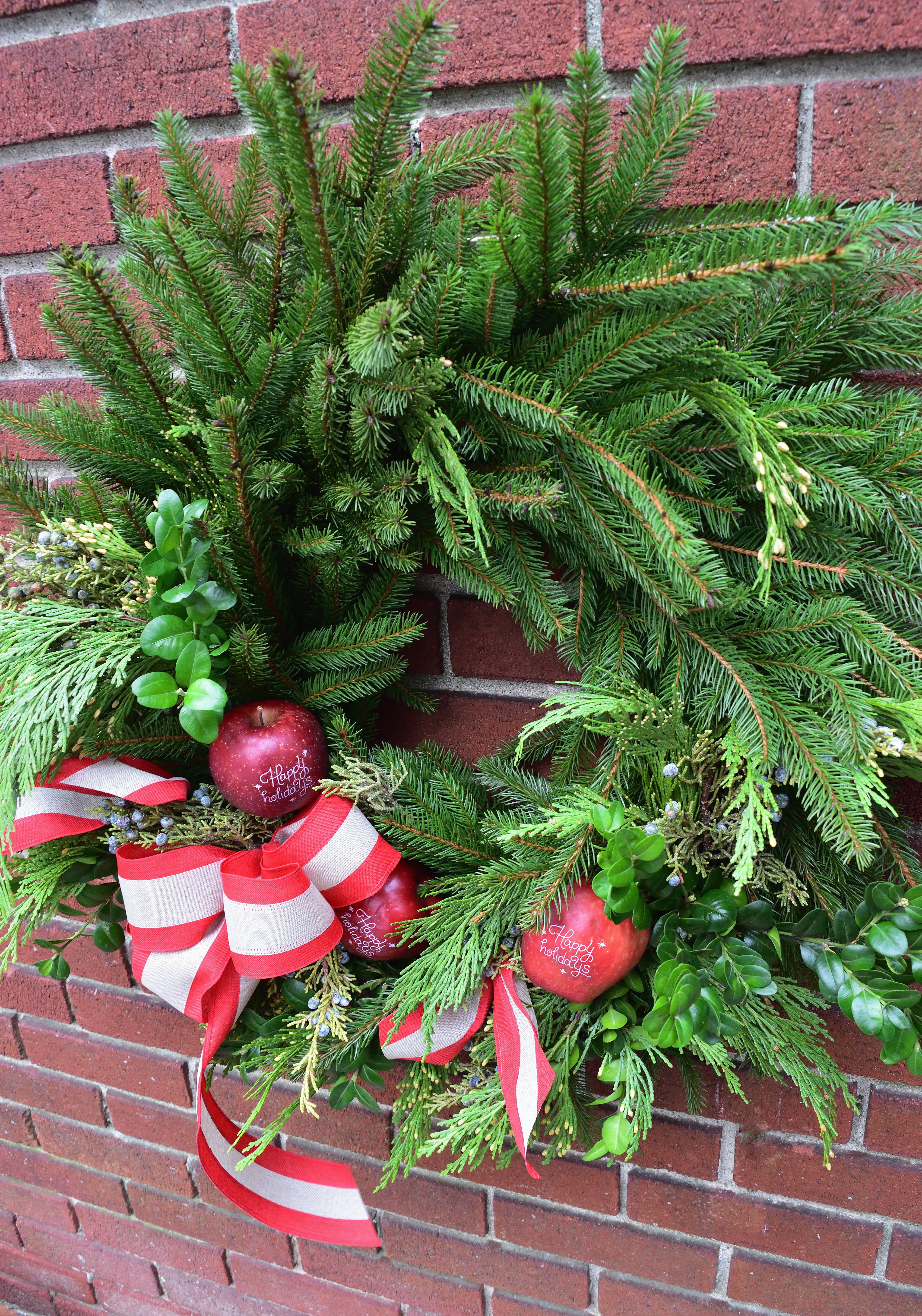 holiday wreath DIY