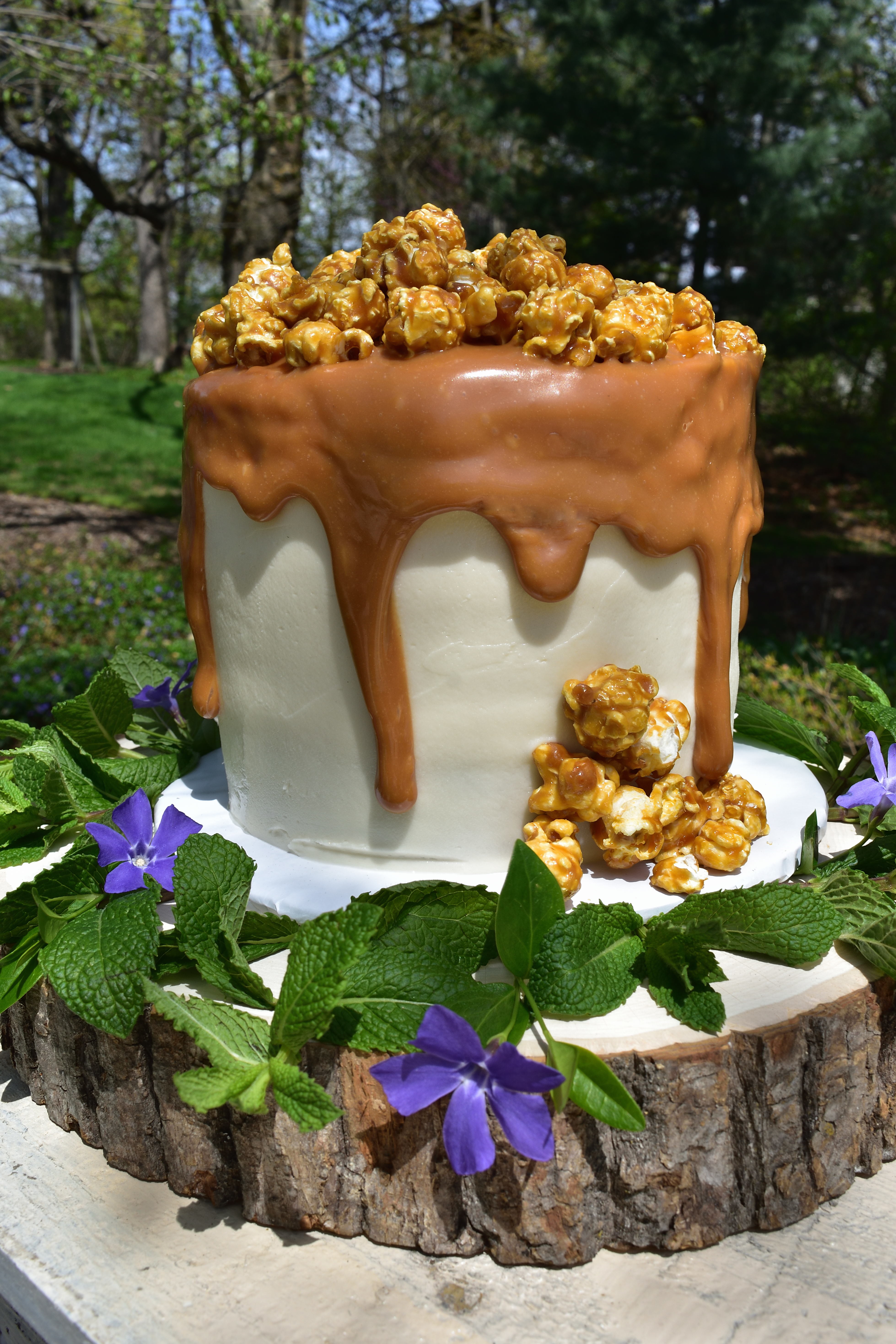 rustic wedding cake