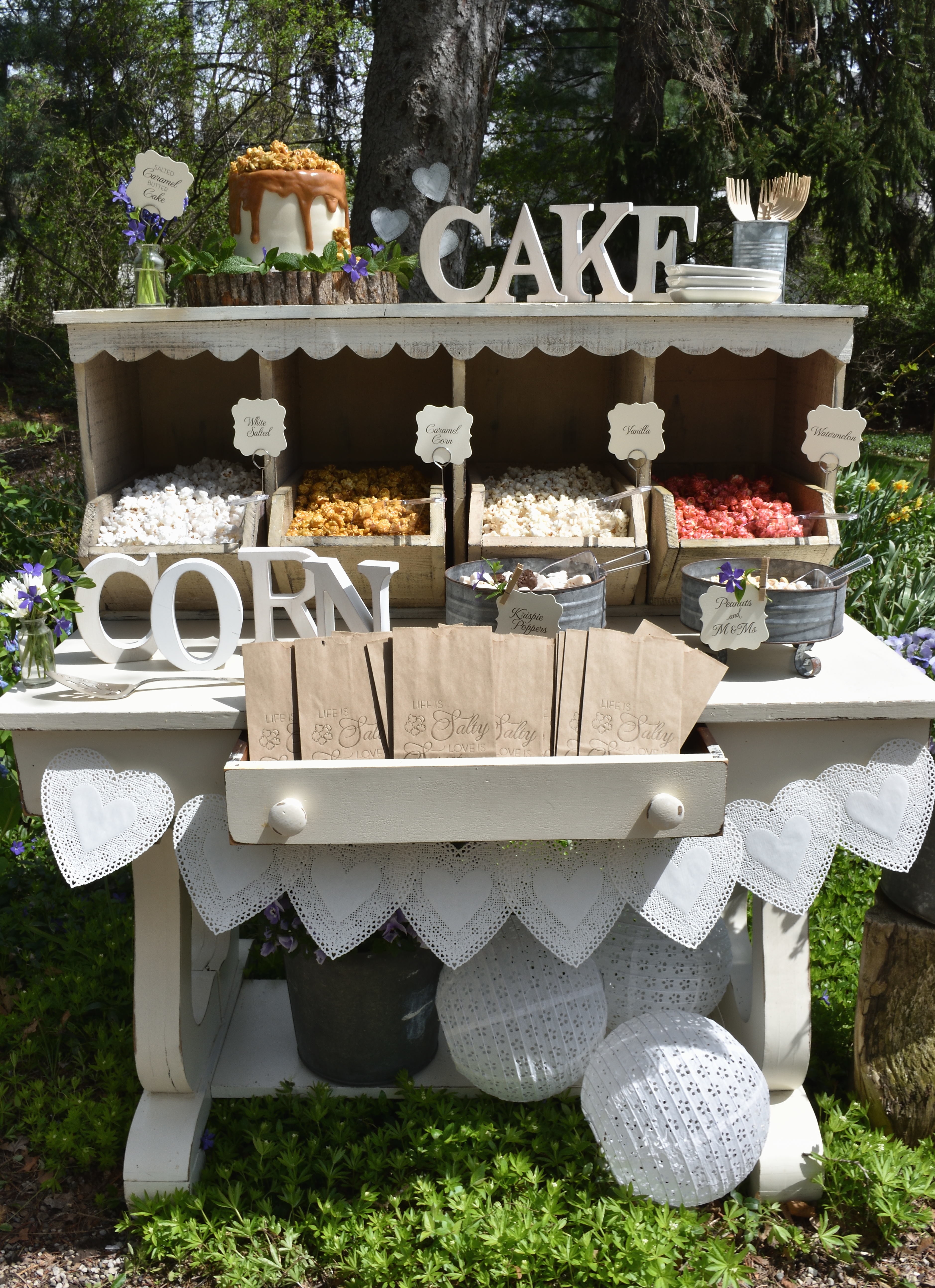 wedding popcorn bar