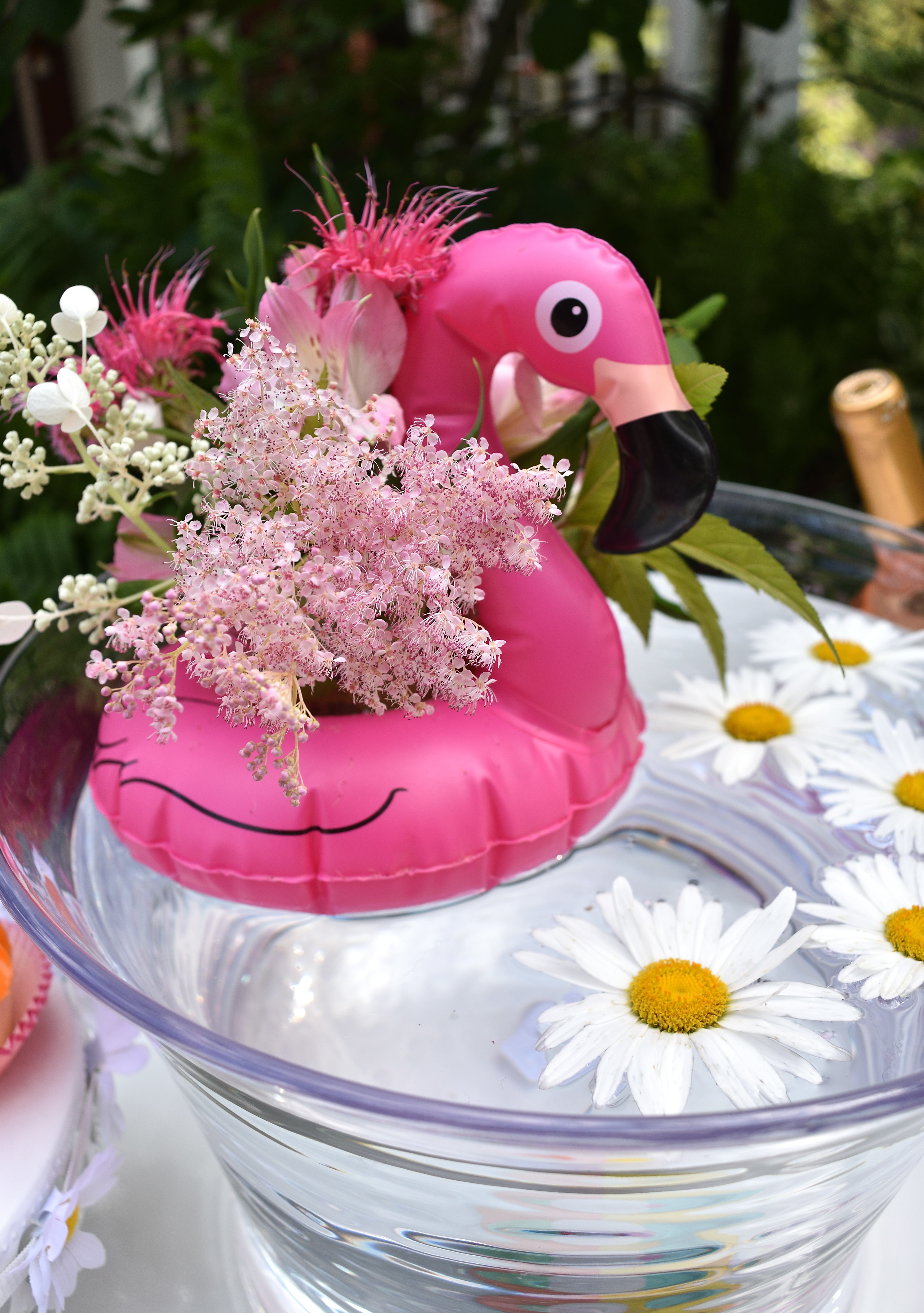 pool party centerpiece idea