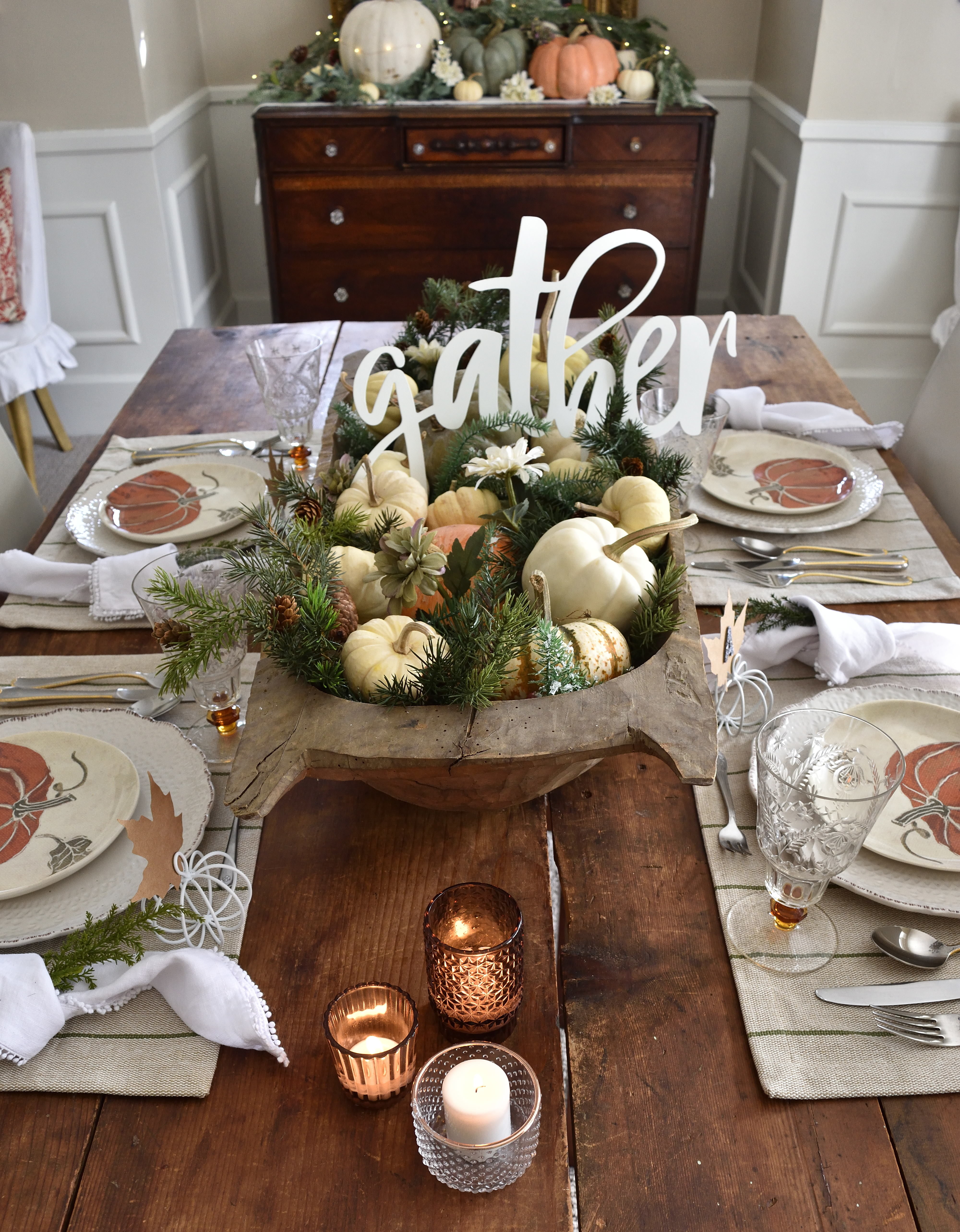 Thanksgiving table