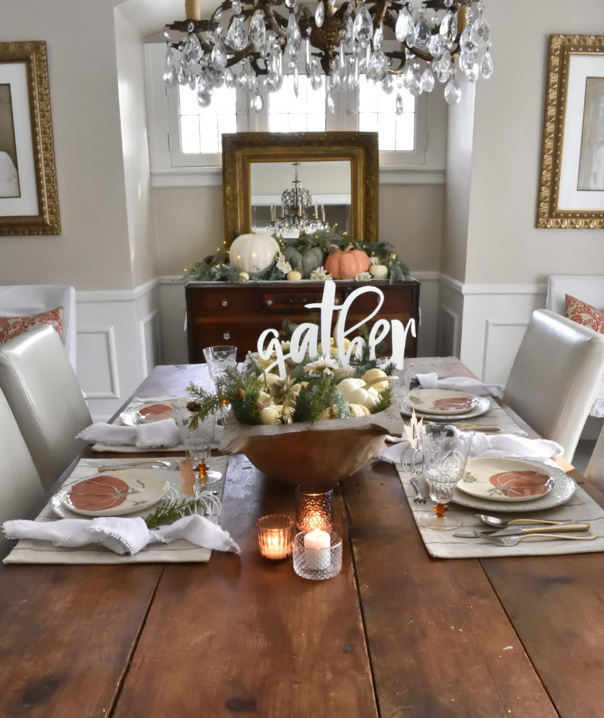Thanksgiving table with a touch of Christmas. An easy & elegant blend!