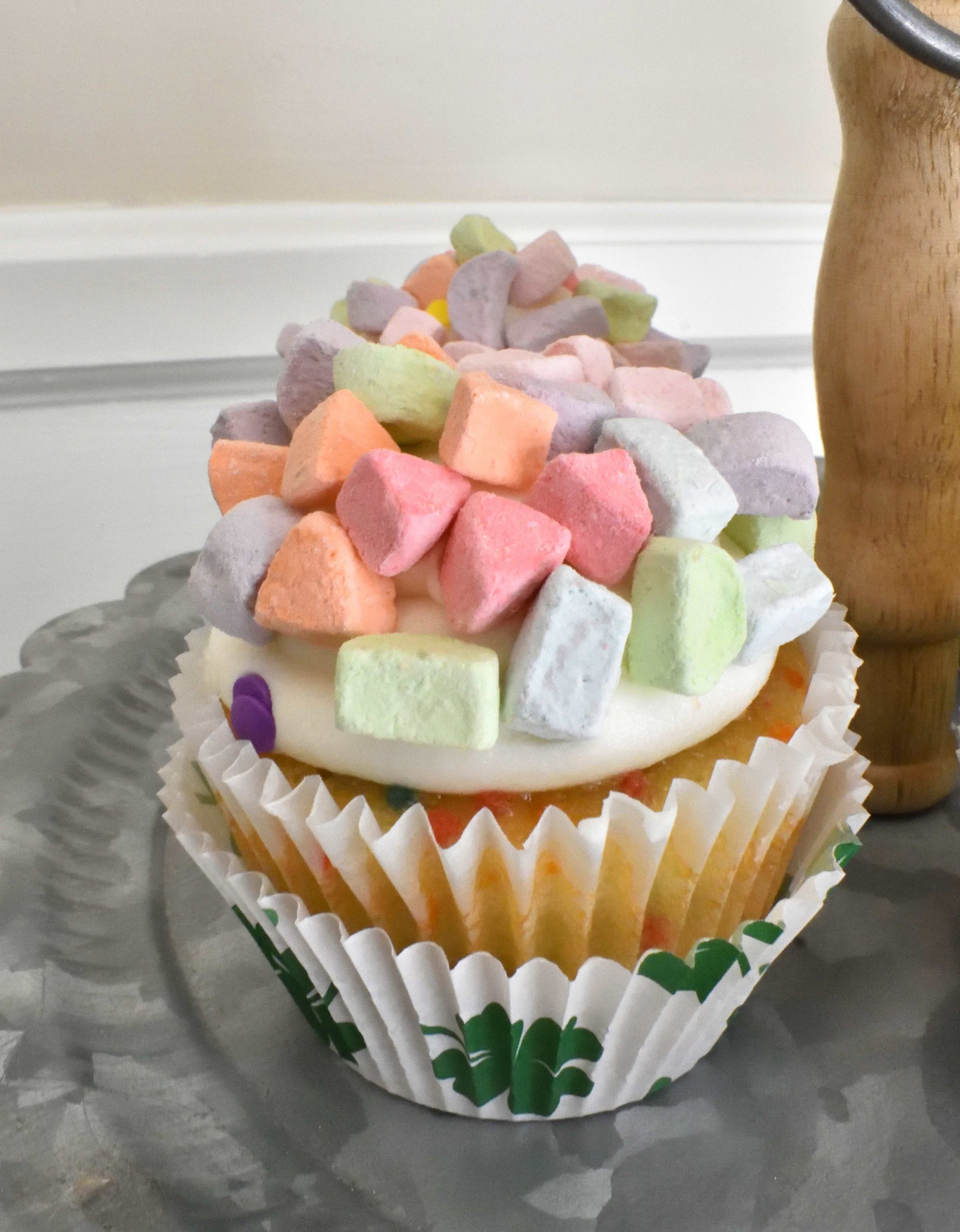 rainbow cupcakes