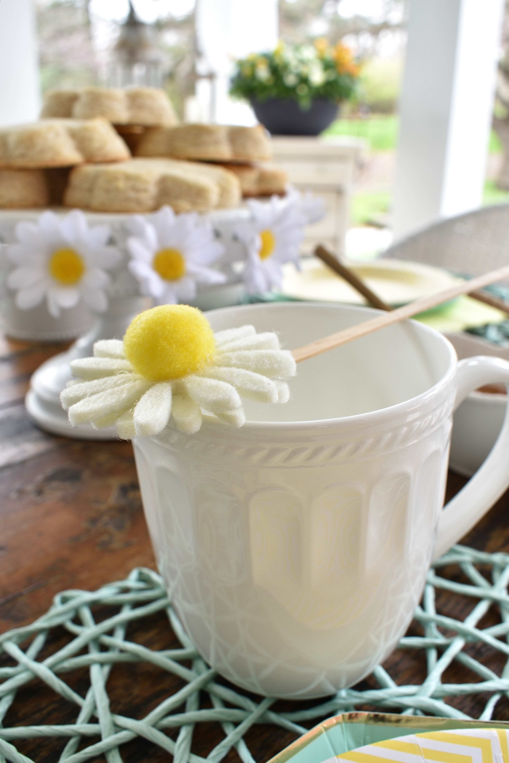 DIY daisy stir stick