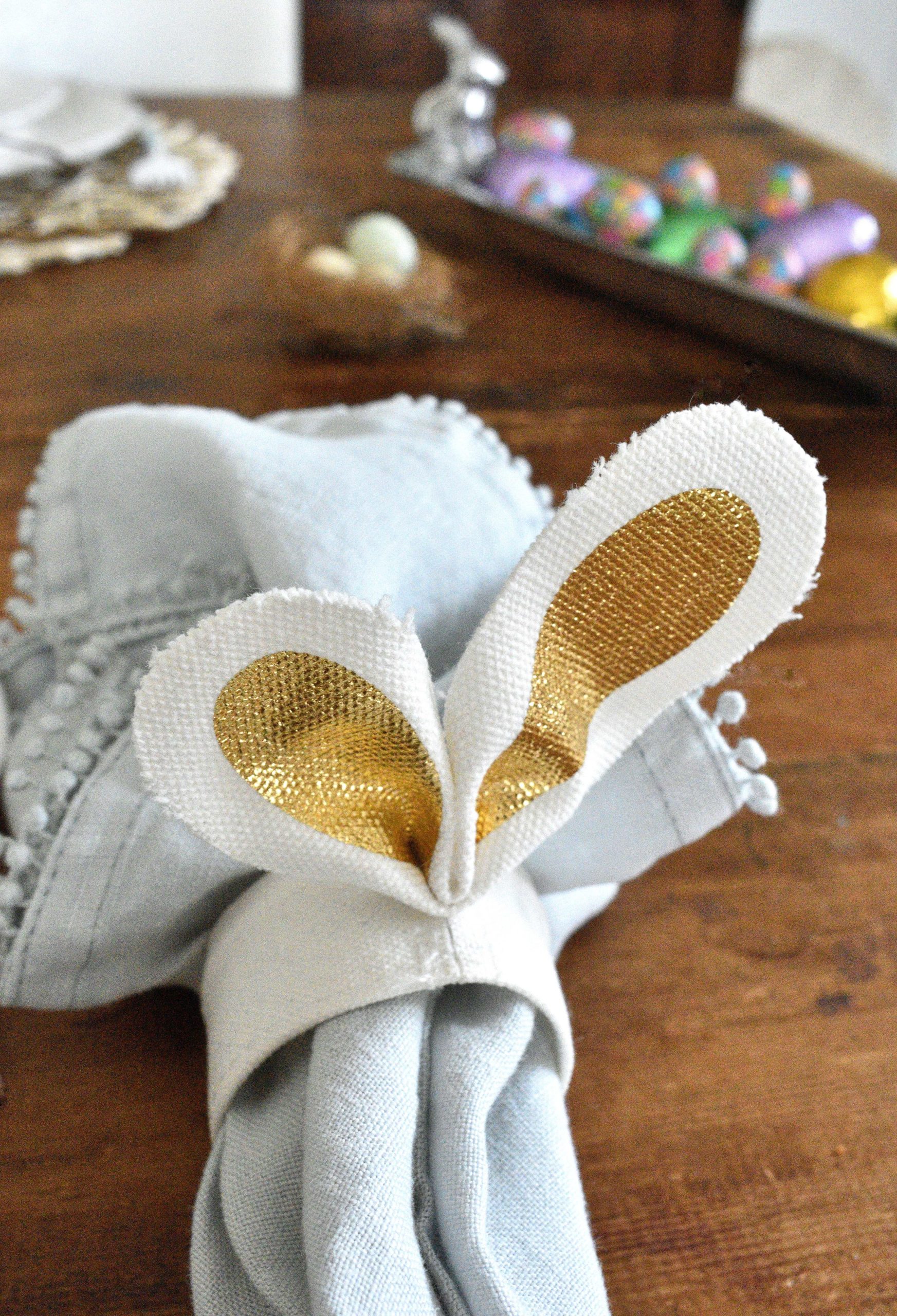 Simple Easter table details