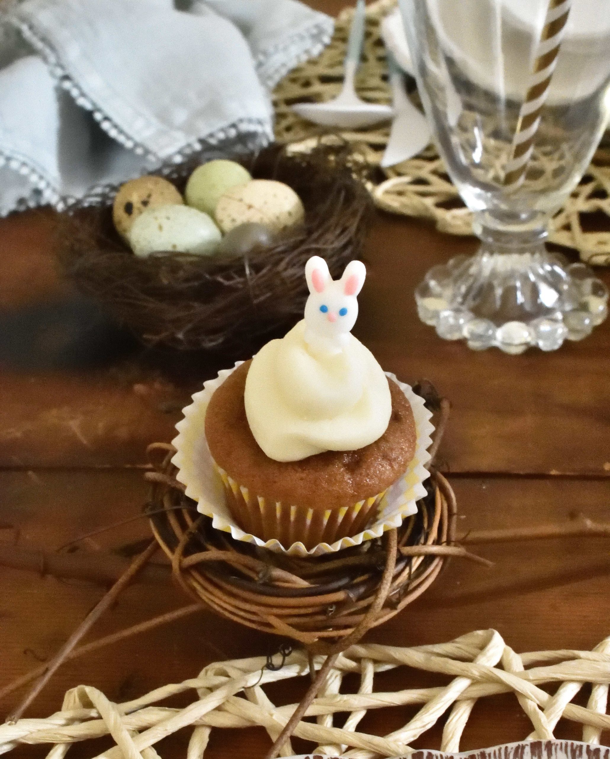 simple Easter cupcake