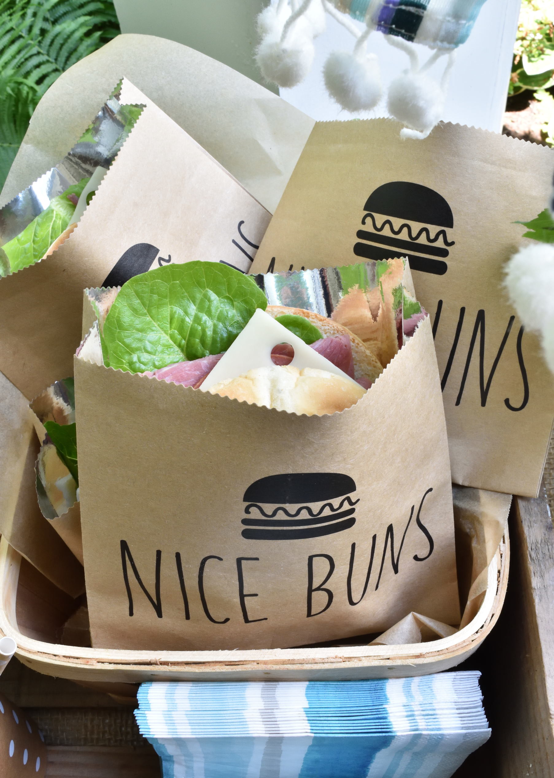 picnic buffet sandwich bags