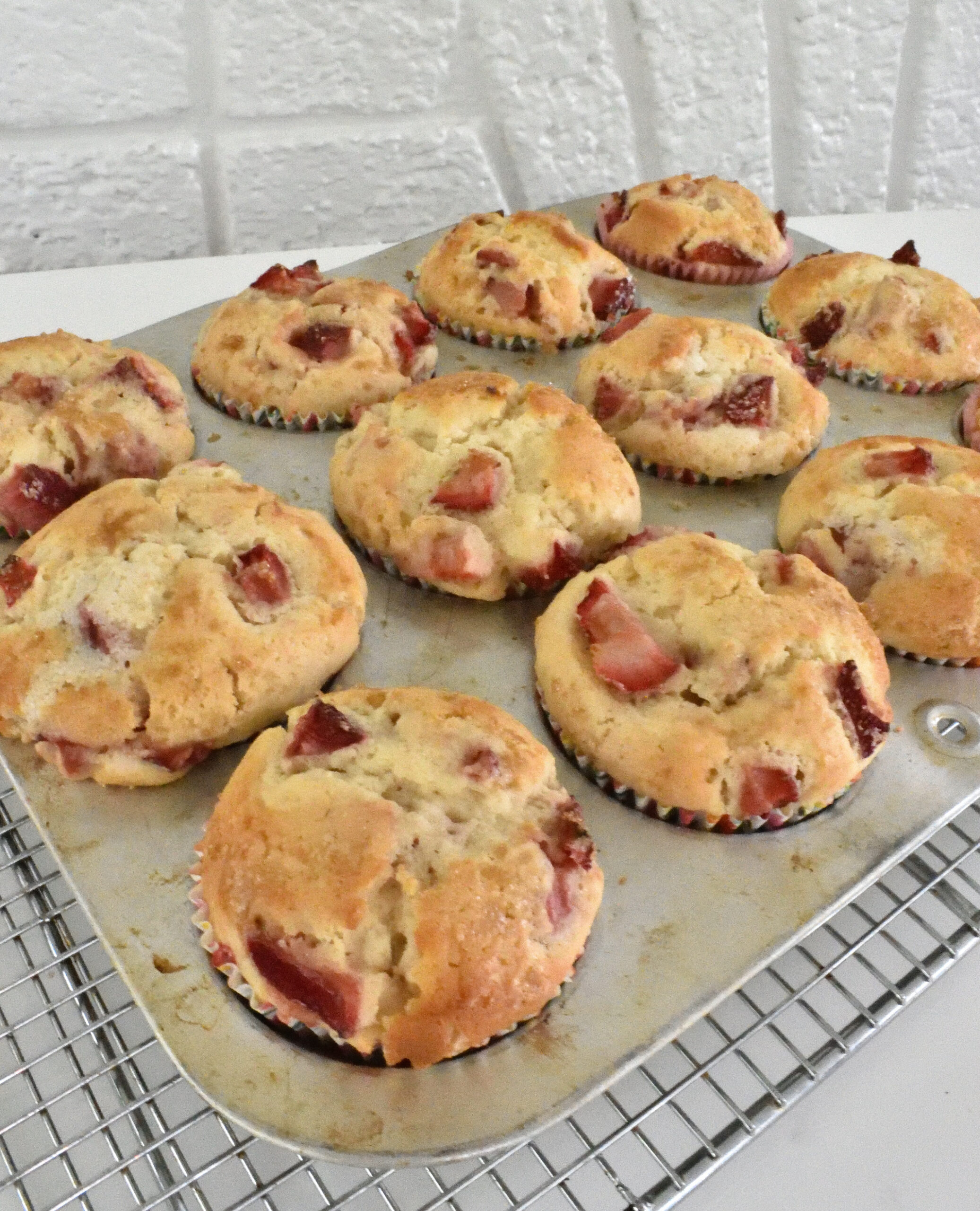 strawberry muffins