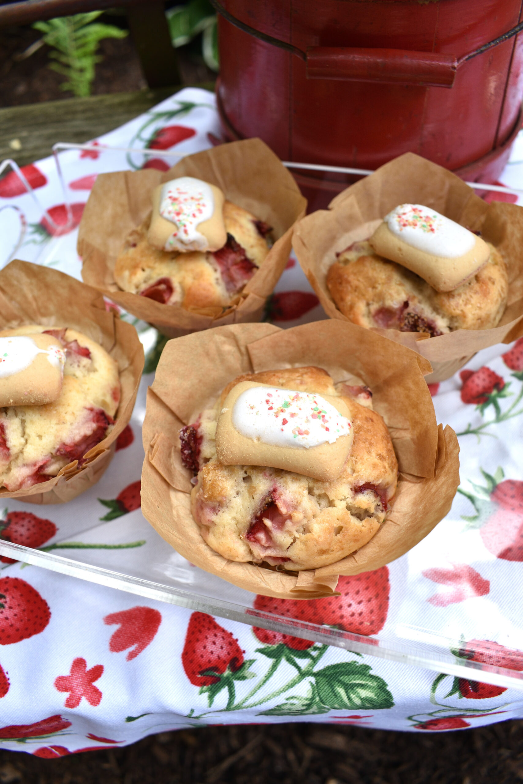 strawberry muffins