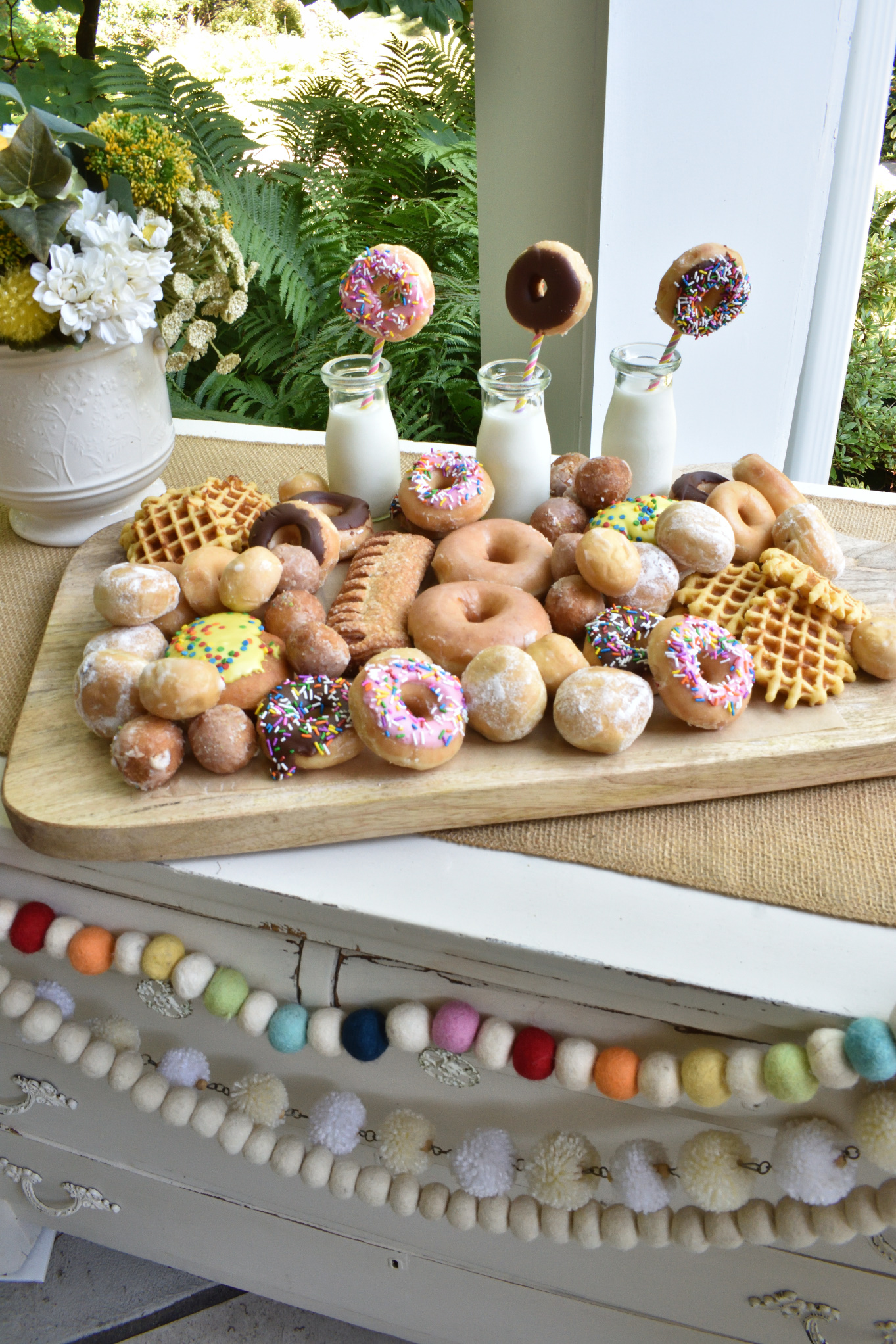 Doughnut birthday board DIY