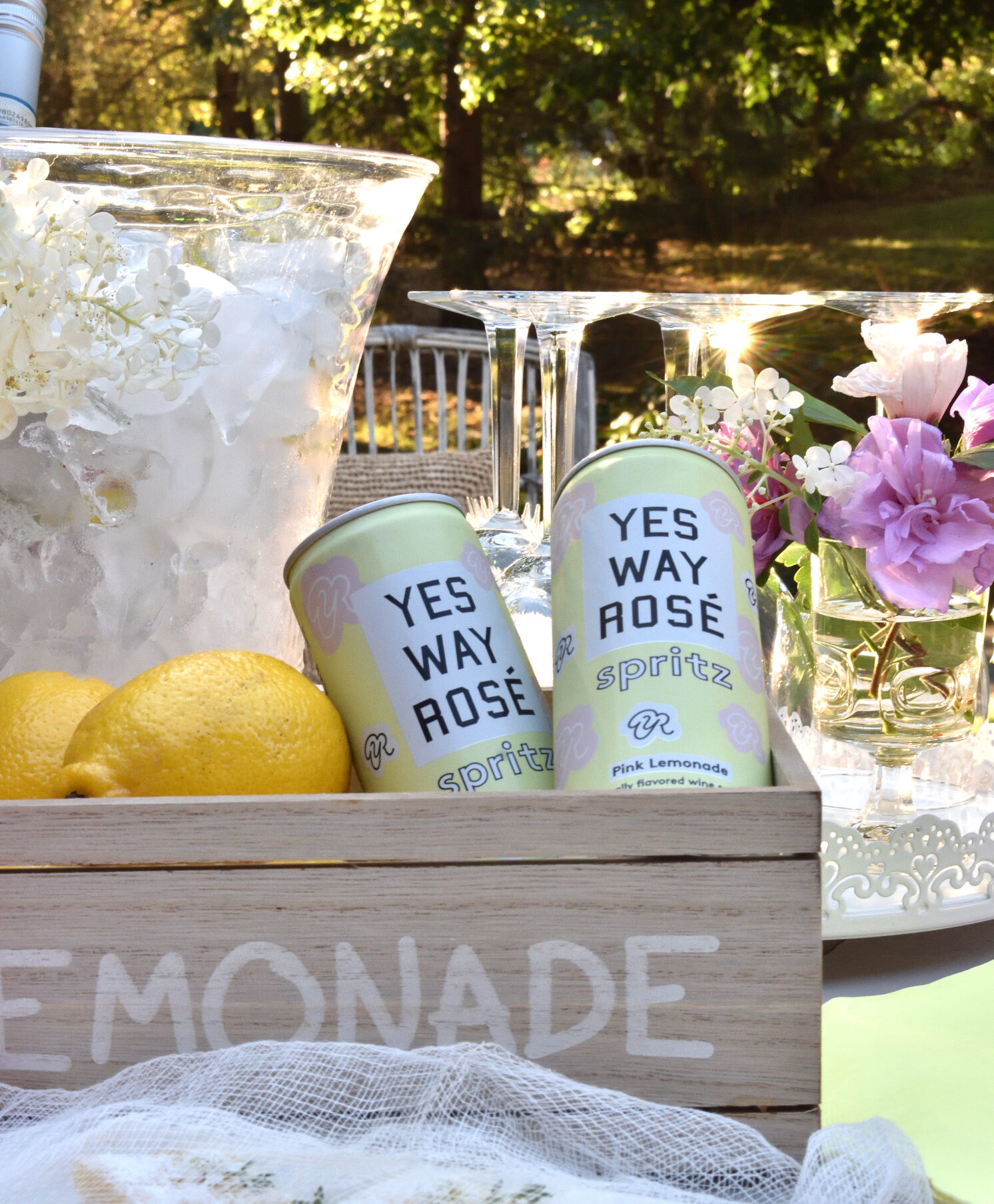 lemonade party drinks and desserts