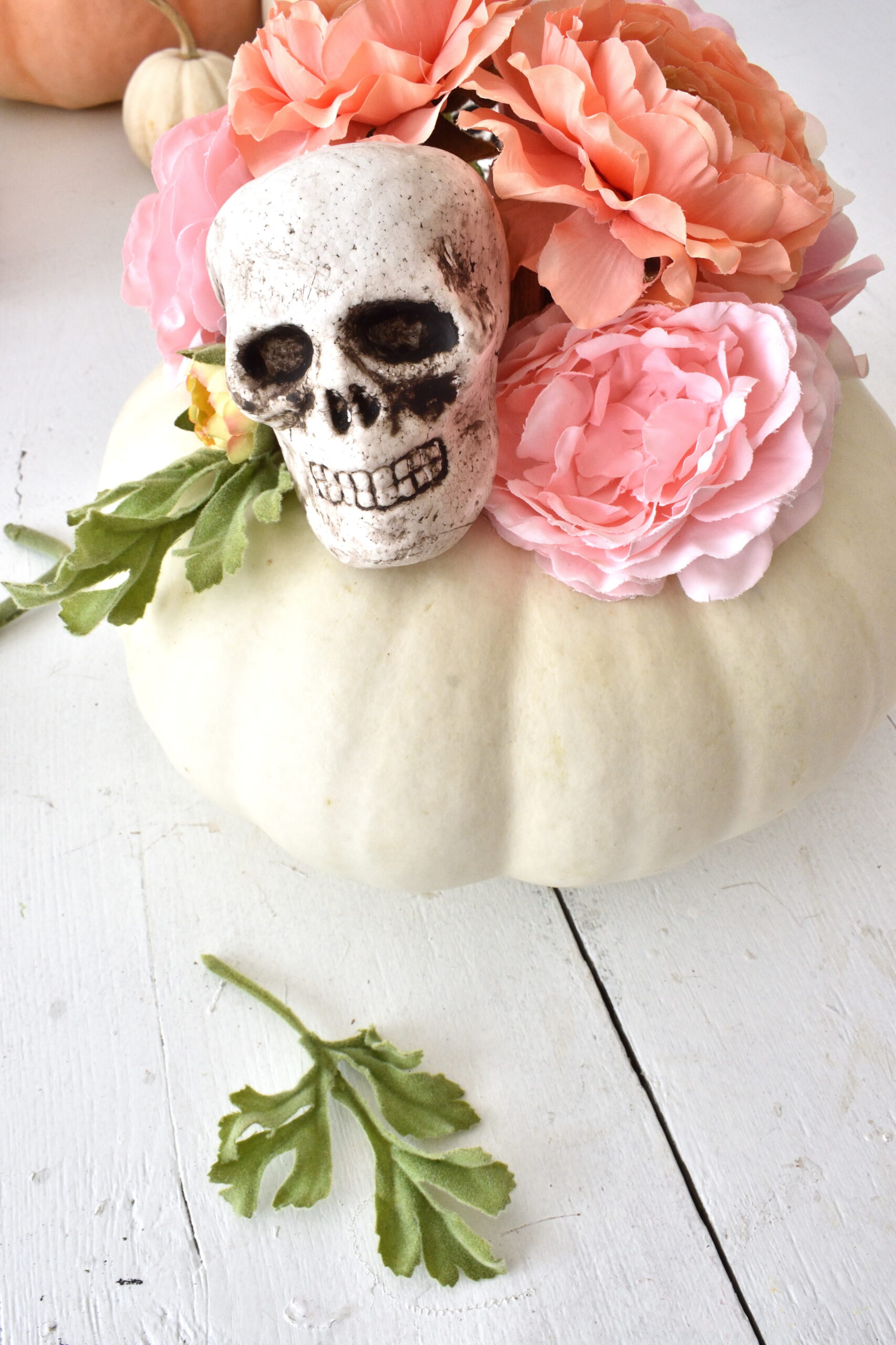 Halloween centerpiece DIY