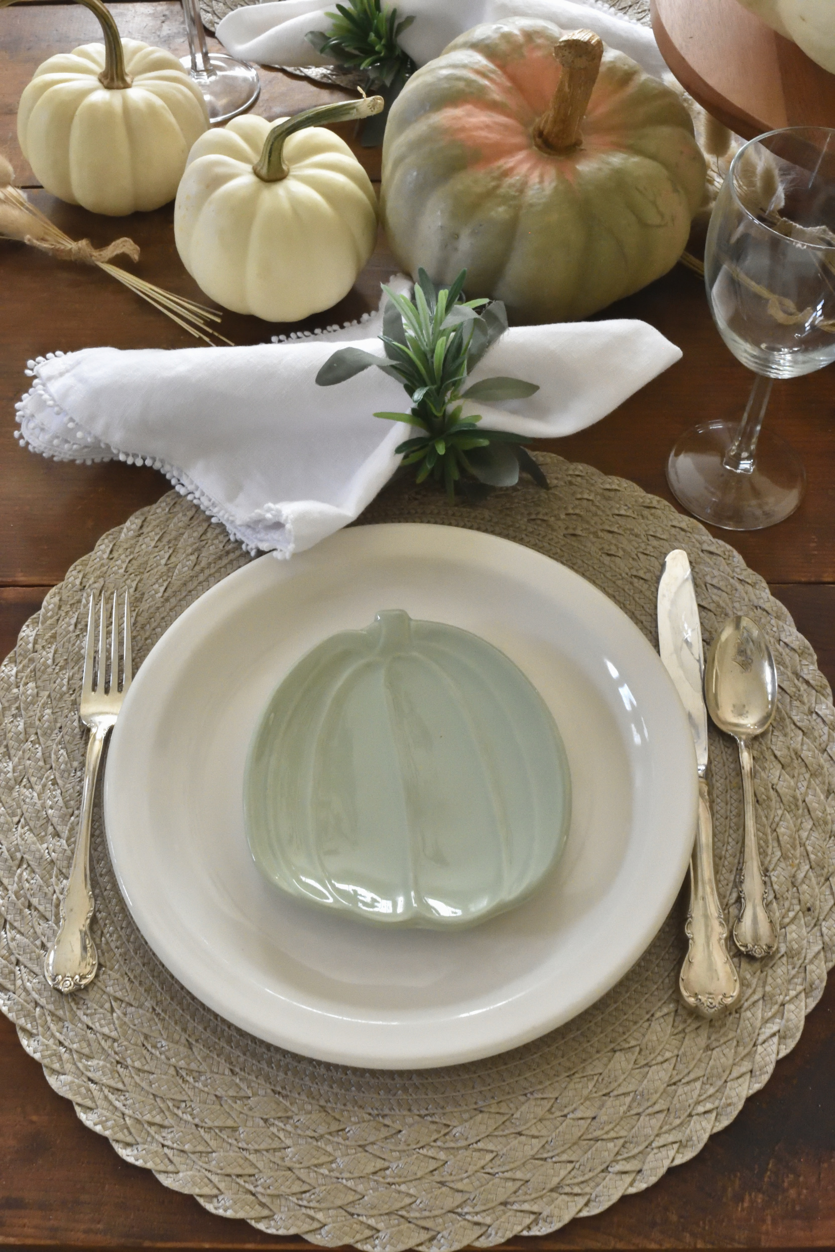 Thanksgiving table setting