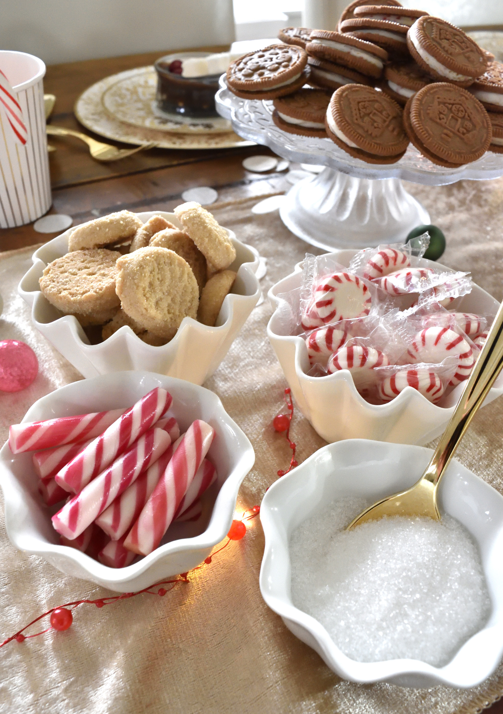 Gingerbread decorating party for New Years