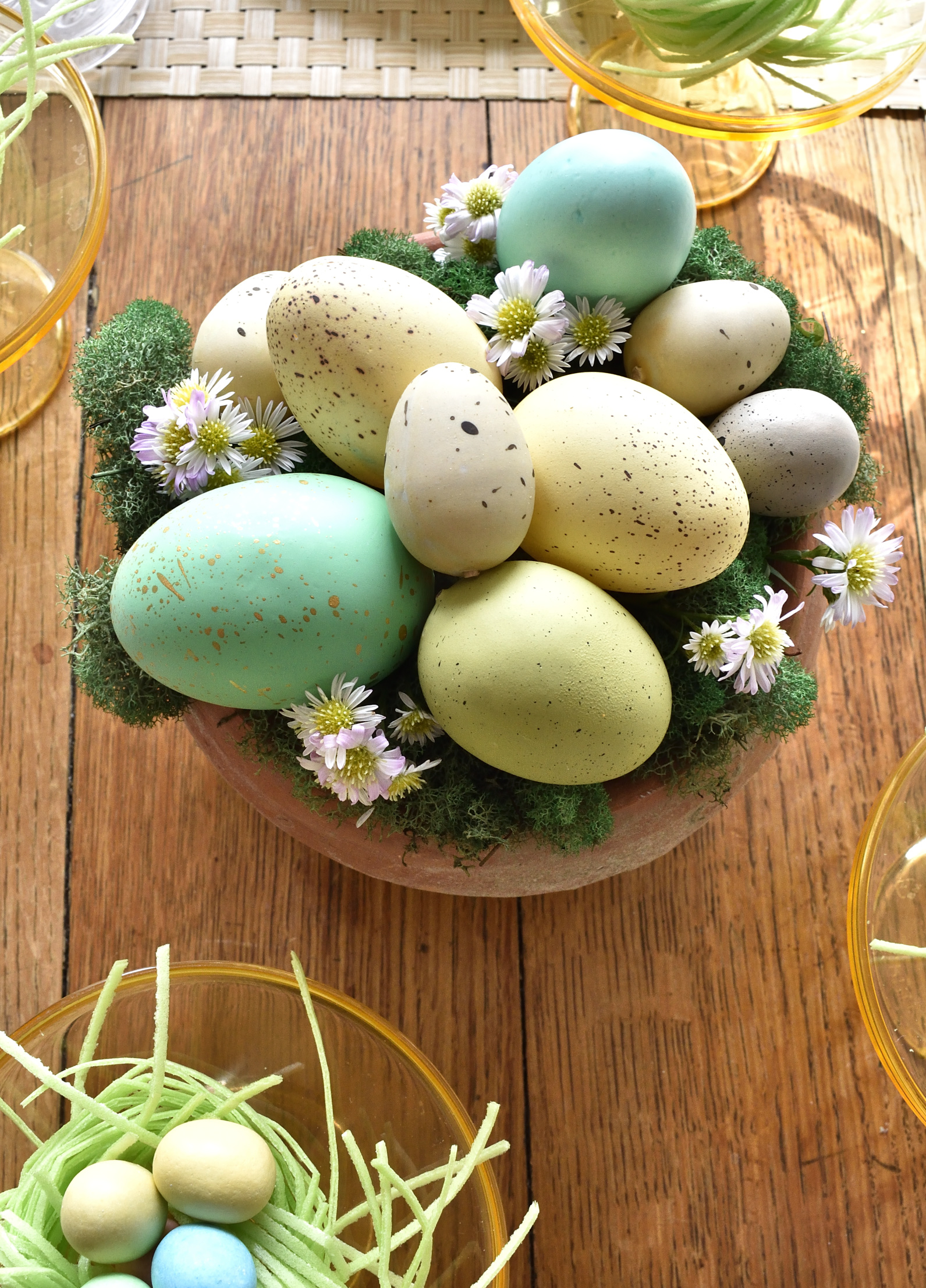 simple centerpiece idea for Easter